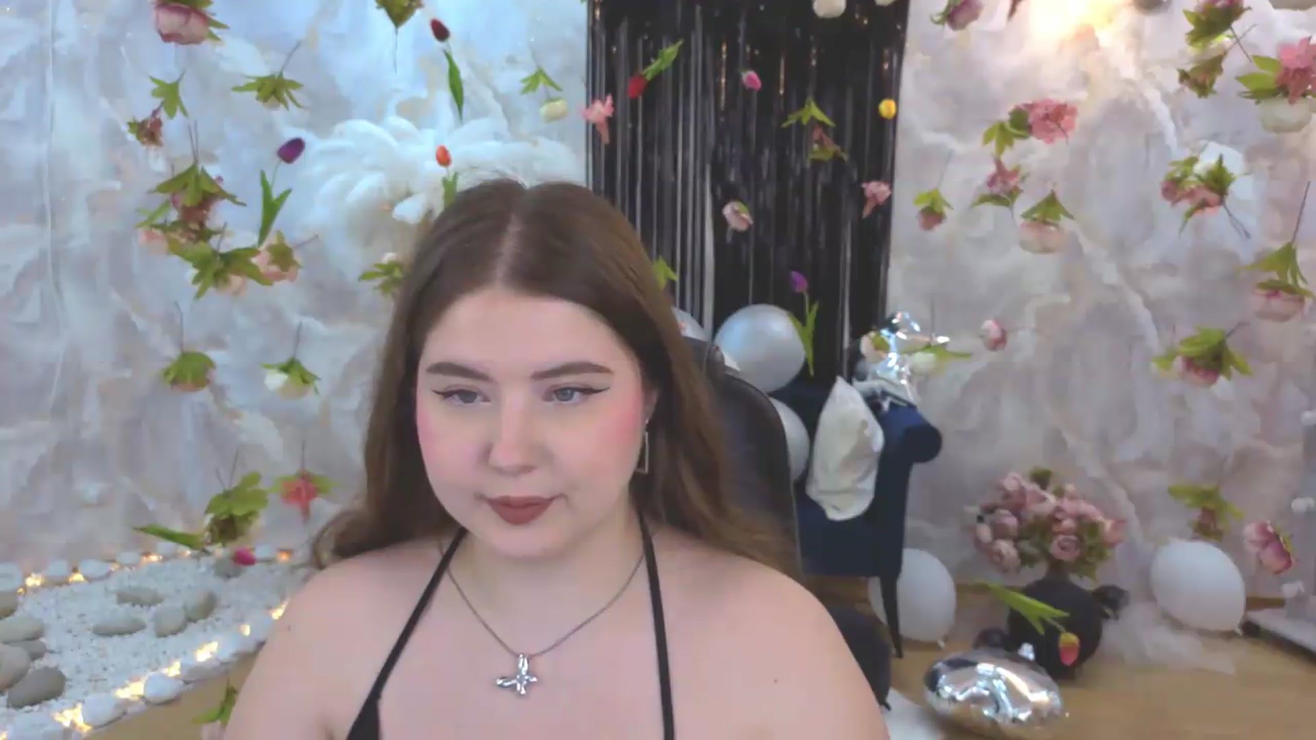Gallery image thumbnail from EnigmaVeil's myfreecams stream on, 08/04/2026, 06:21 image 20 of 20