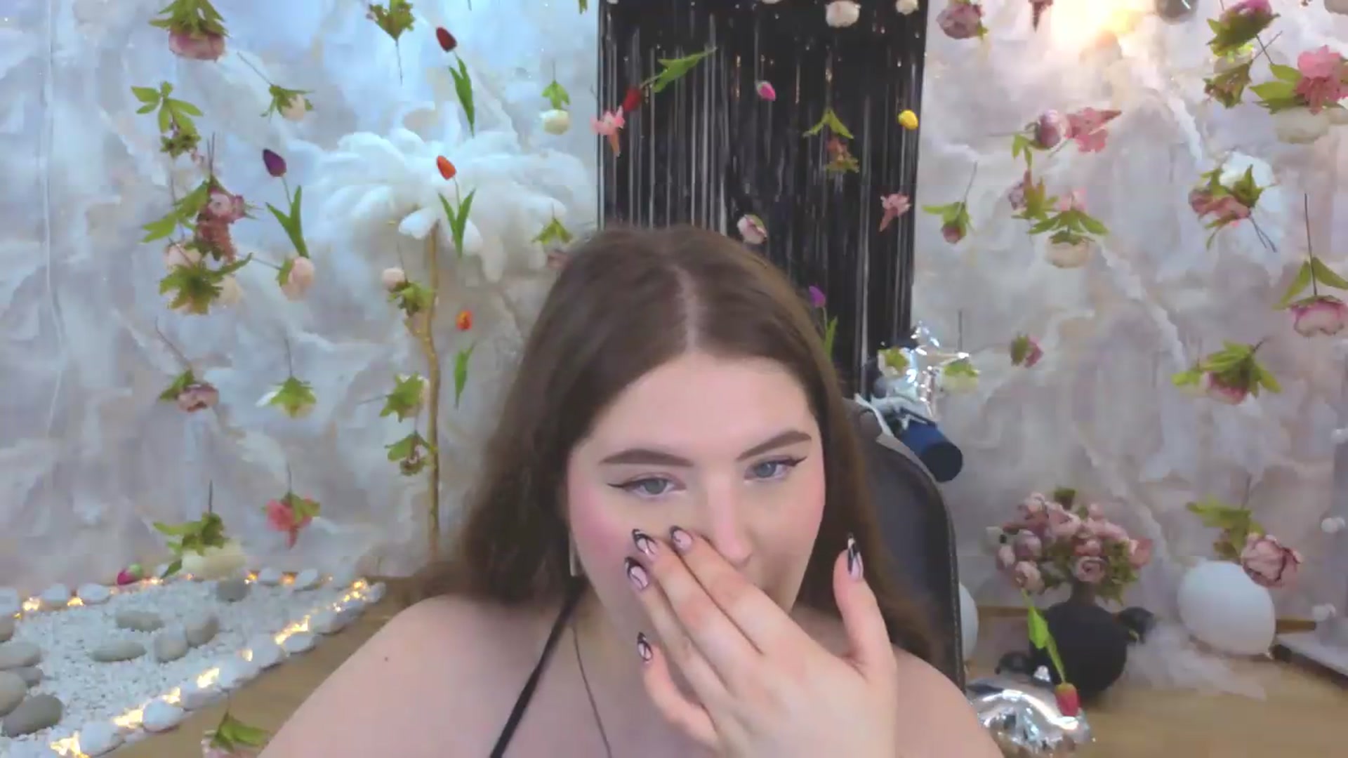 Gallery image thumbnail from EnigmaVeil's myfreecams stream on, 08/04/2026, 07:19 image 2 of 20