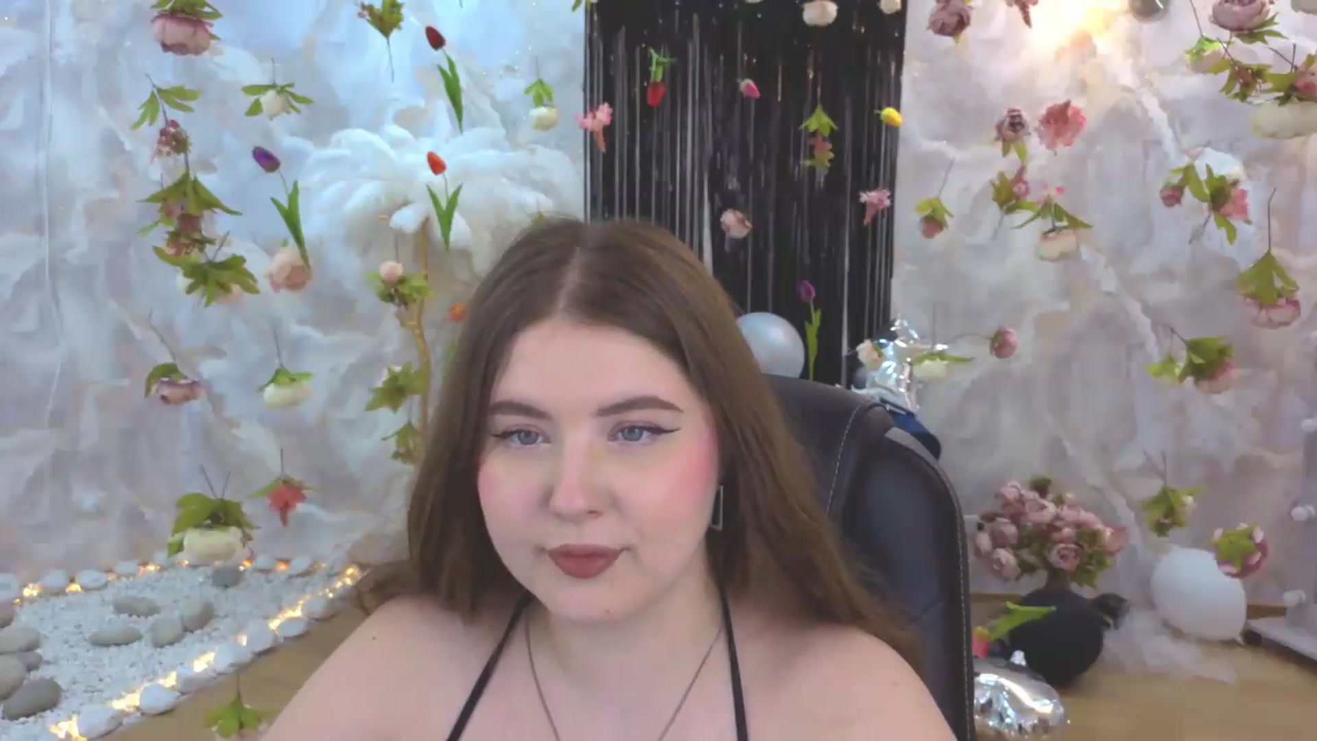 Gallery image thumbnail from EnigmaVeil's myfreecams stream on, 08/04/2026, 07:19 image 10 of 20