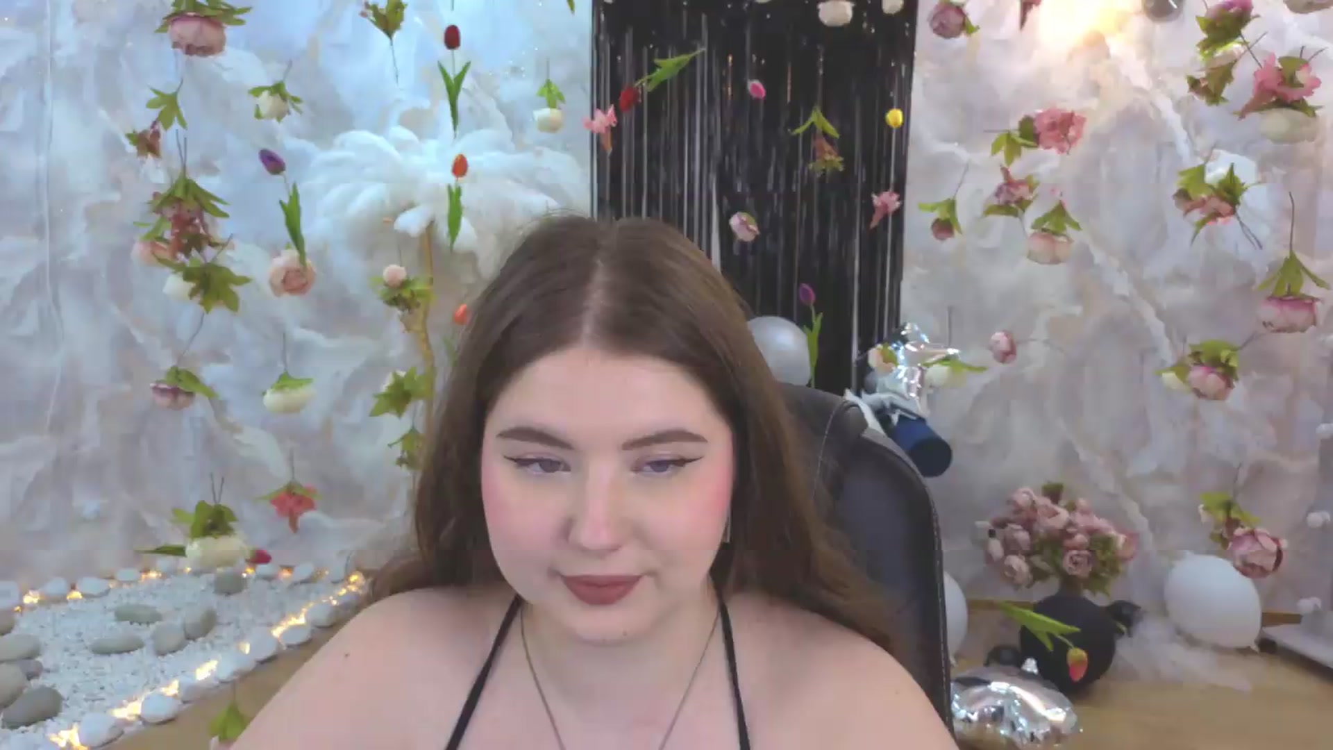 Gallery image thumbnail from EnigmaVeil's myfreecams stream on, 08/04/2026, 07:19 image 1 of 20