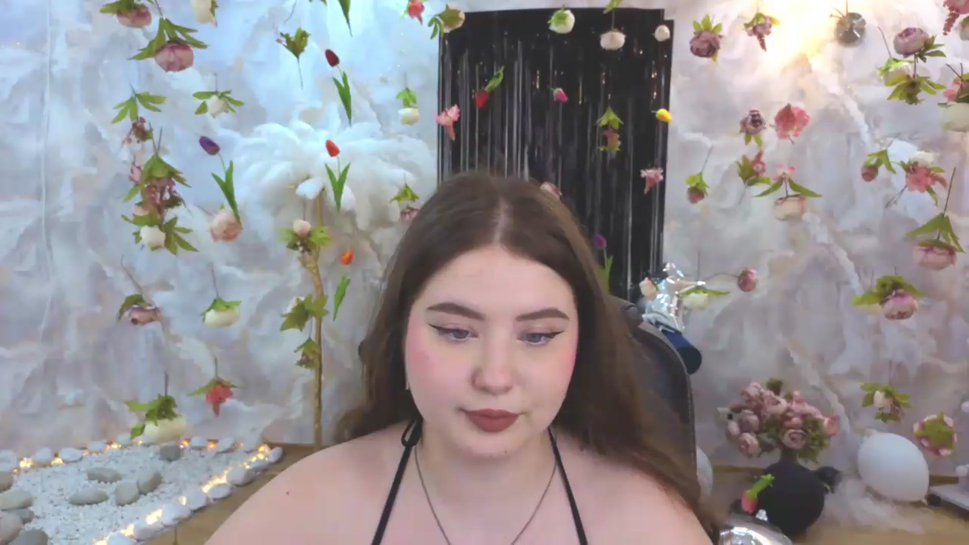 Gallery image thumbnail from EnigmaVeil's myfreecams stream on, 08/04/2026, 08:47 image 4 of 20