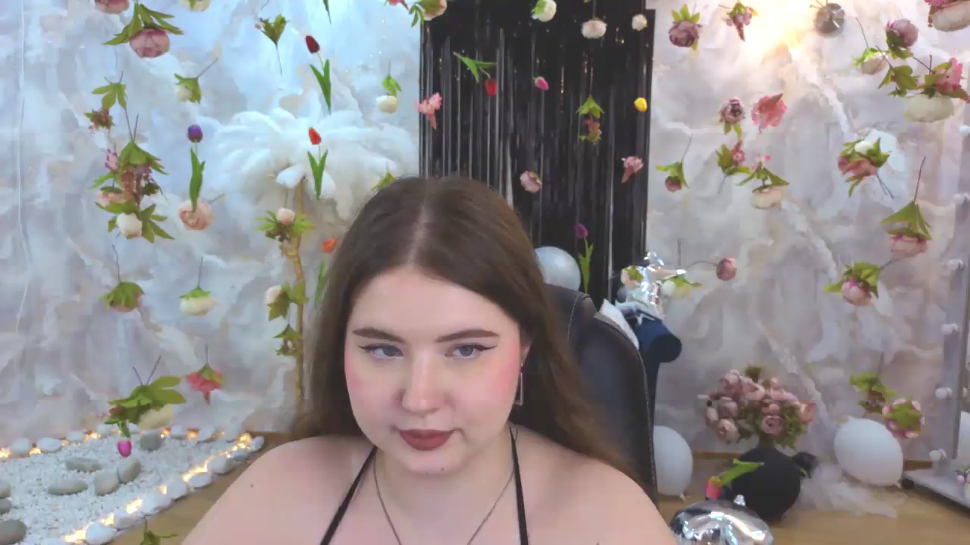 Gallery image thumbnail from EnigmaVeil's myfreecams stream on, 08/04/2026, 11:01 image 2 of 20