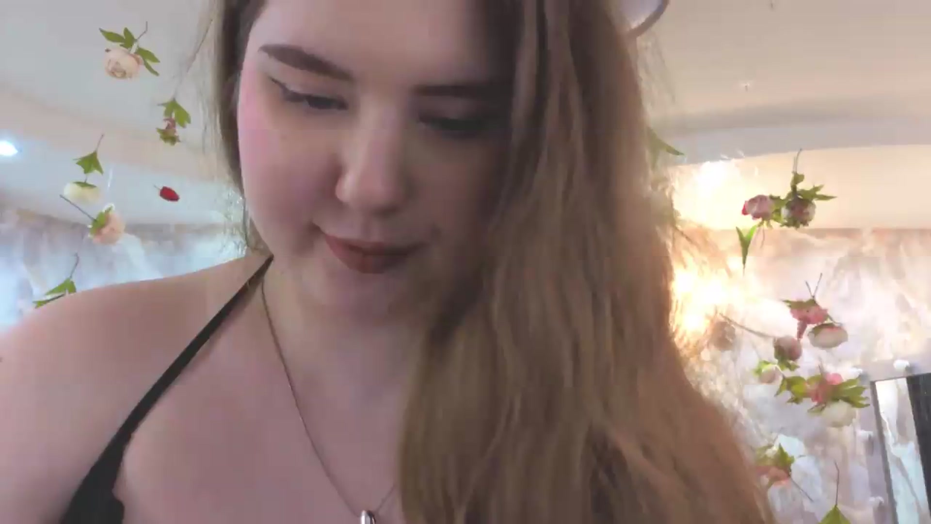 Gallery image thumbnail from EnigmaVeil's myfreecams stream on, 08/04/2026, 11:01 image 16 of 20