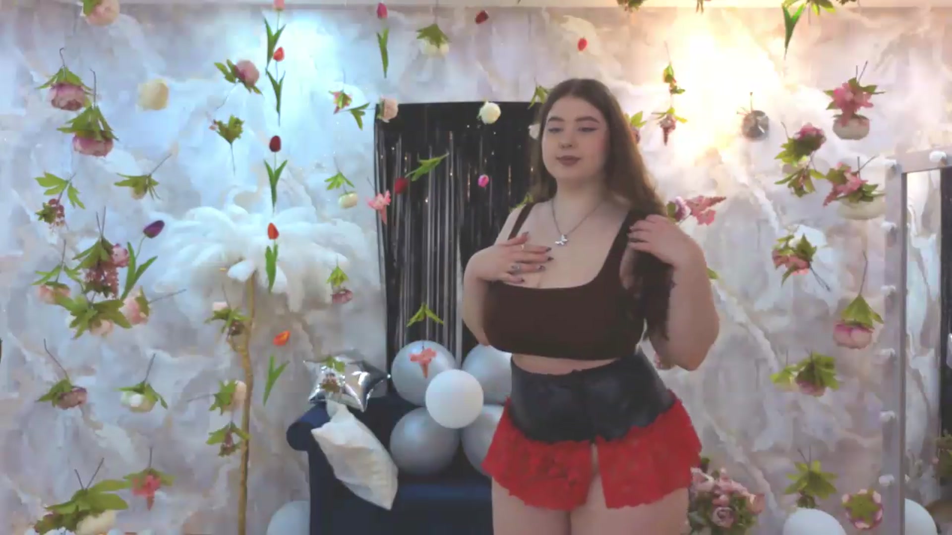 Gallery image thumbnail from EnigmaVeil's myfreecams stream on, 08/05/2026, 03:46 image 18 of 20