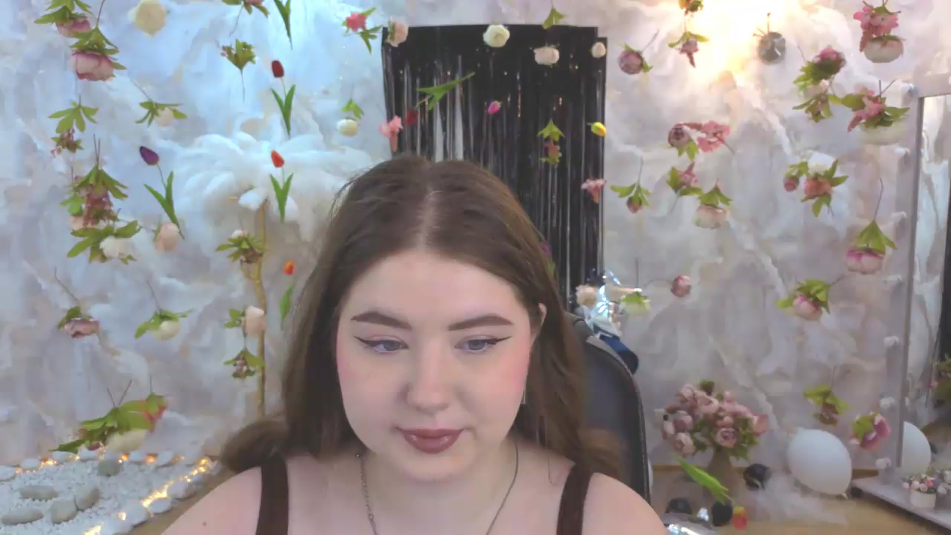 Gallery image thumbnail from EnigmaVeil's myfreecams stream on, 08/05/2026, 03:46 image 8 of 20