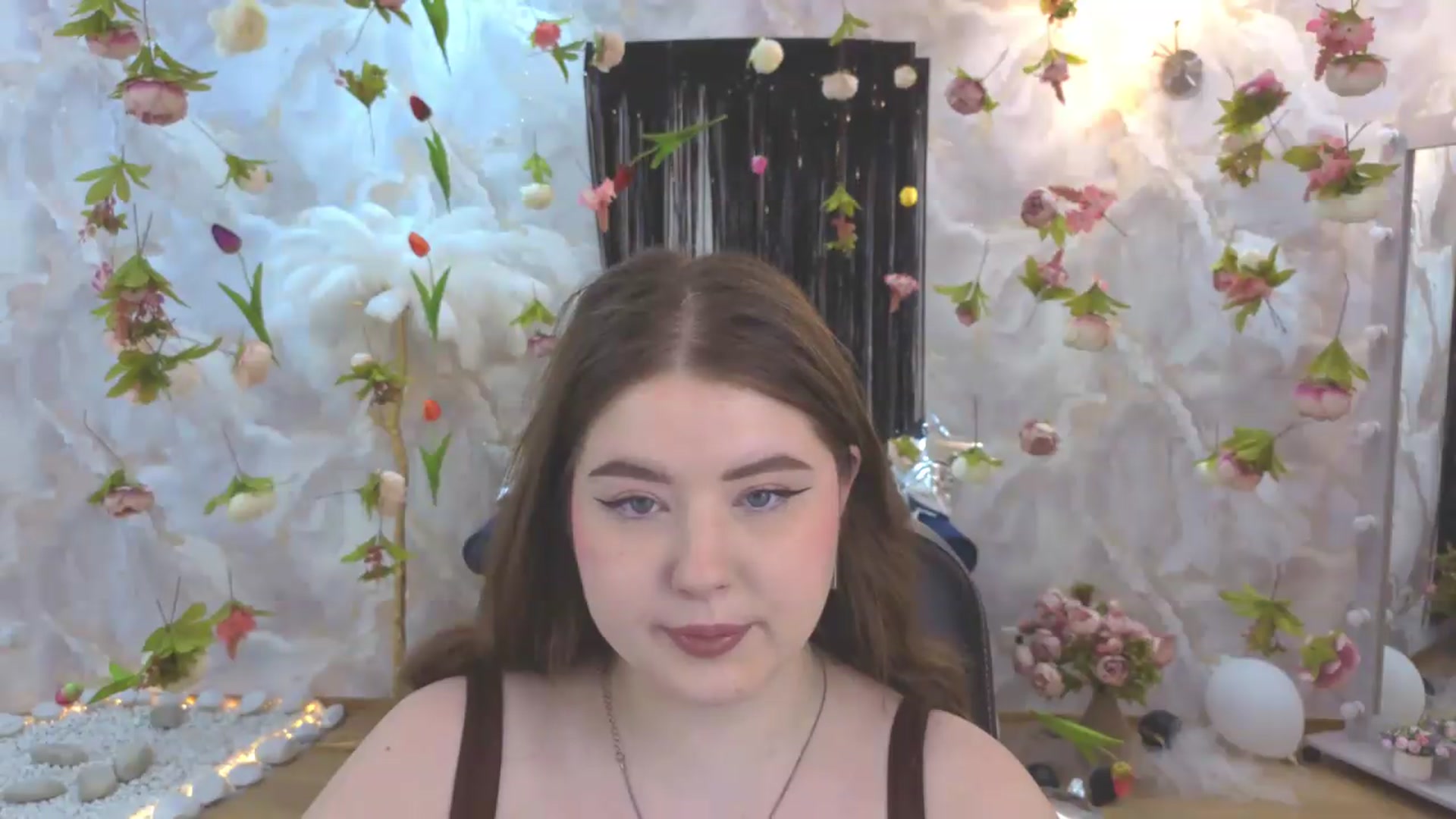 Gallery image thumbnail from EnigmaVeil's myfreecams stream on, 08/05/2026, 03:46 image 11 of 20