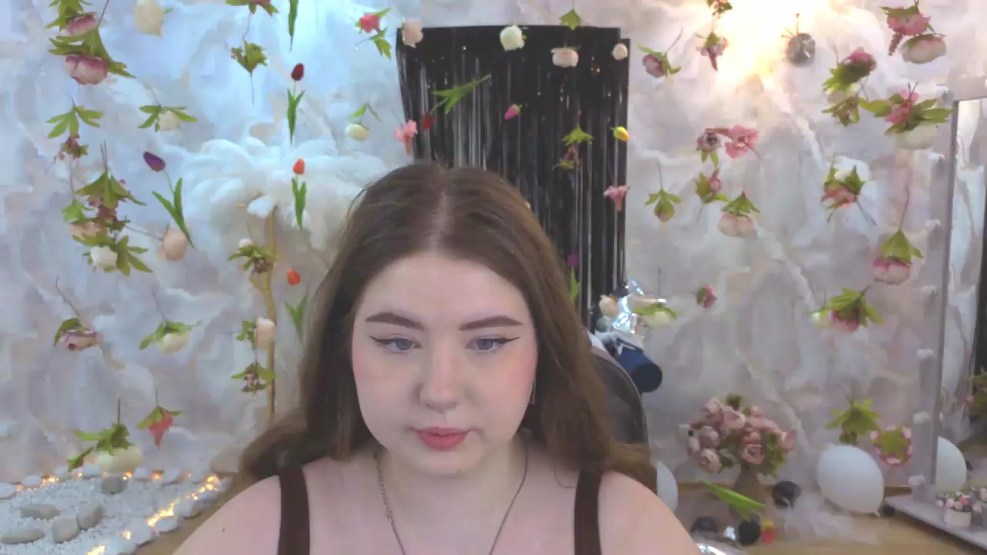 Gallery image thumbnail from EnigmaVeil's myfreecams stream on, 08/05/2026, 03:46 image 1 of 20
