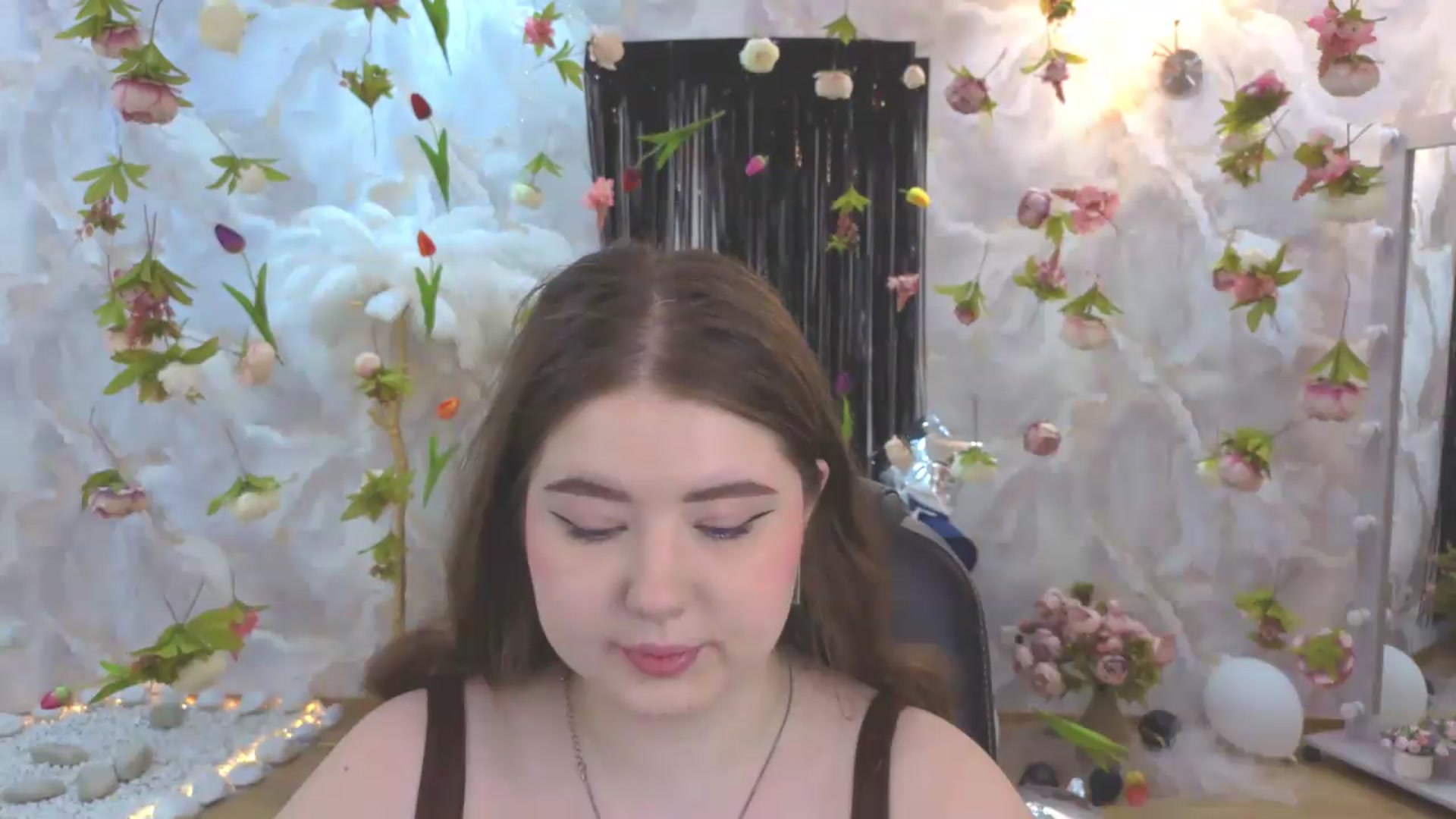 Gallery image thumbnail from EnigmaVeil's myfreecams stream on, 08/05/2026, 03:46 image 5 of 20