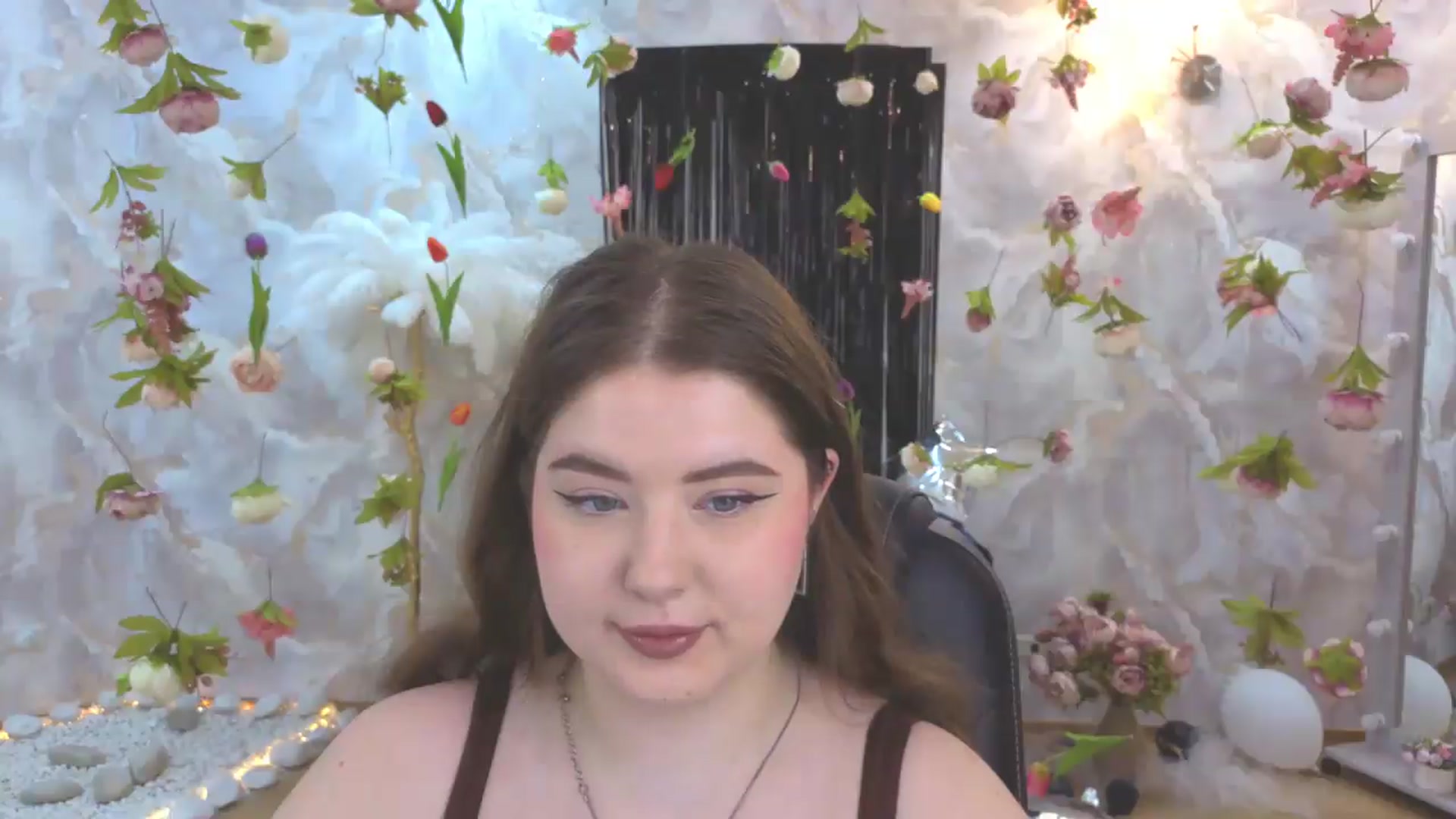 Gallery image thumbnail from EnigmaVeil's myfreecams stream on, 08/05/2026, 04:20 image 3 of 20