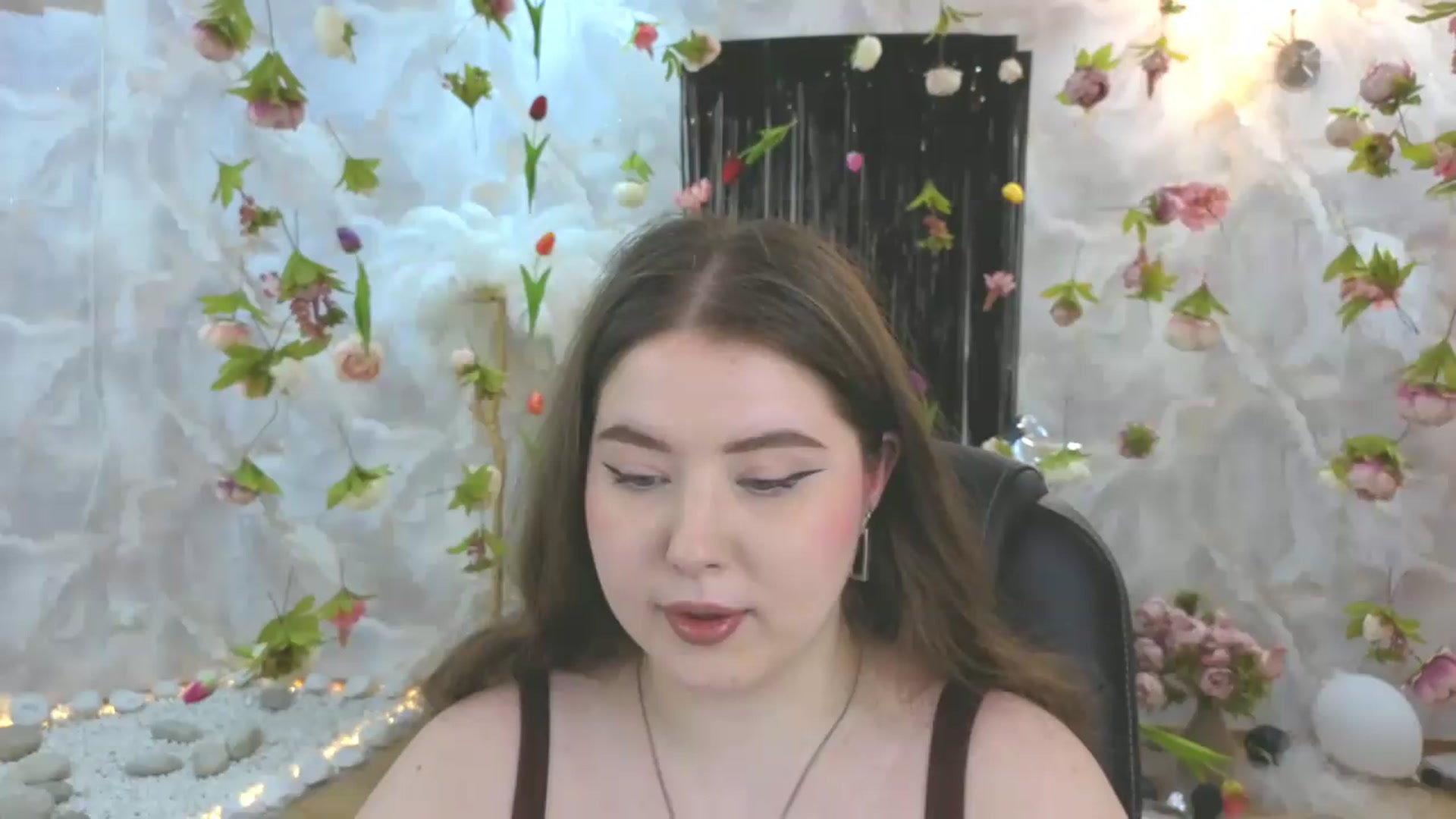 Gallery image thumbnail from EnigmaVeil's myfreecams stream on, 08/05/2026, 05:08 image 4 of 20