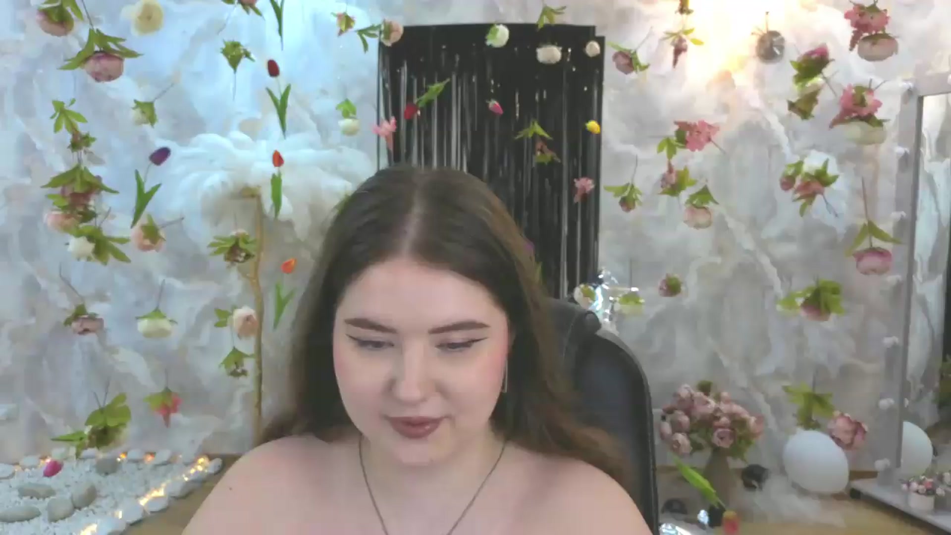 Gallery image thumbnail from EnigmaVeil's myfreecams stream on, 08/05/2026, 09:48 image 6 of 20