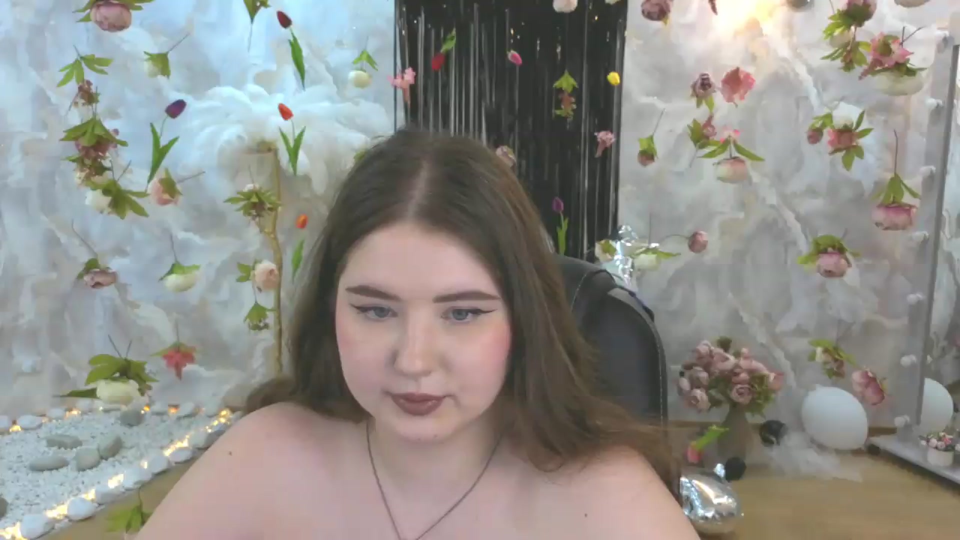 Gallery image thumbnail from EnigmaVeil's myfreecams stream on, 08/05/2026, 10:44 image 16 of 20