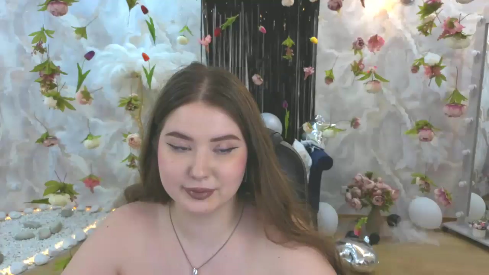 Gallery image thumbnail from EnigmaVeil's myfreecams stream on, 08/05/2026, 10:44 image 3 of 20