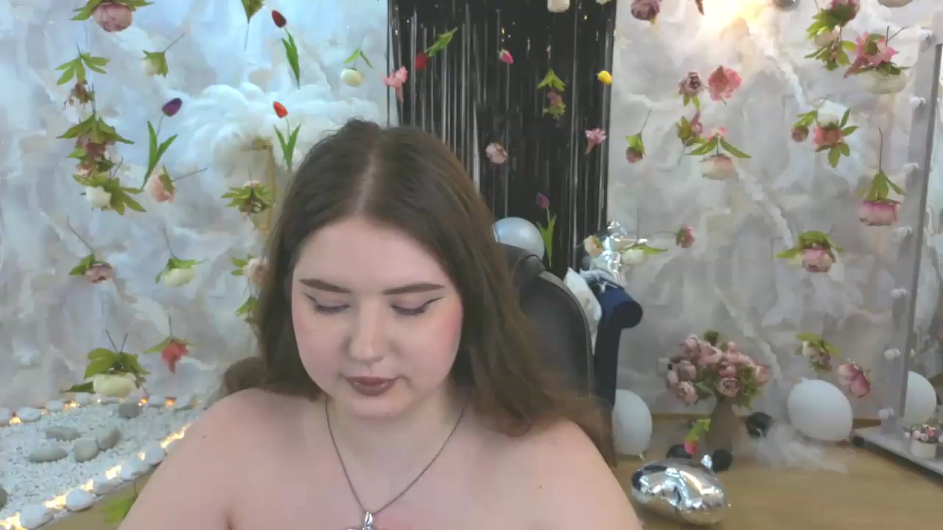 Gallery image thumbnail from EnigmaVeil's myfreecams stream on, 08/05/2026, 10:44 image 7 of 20