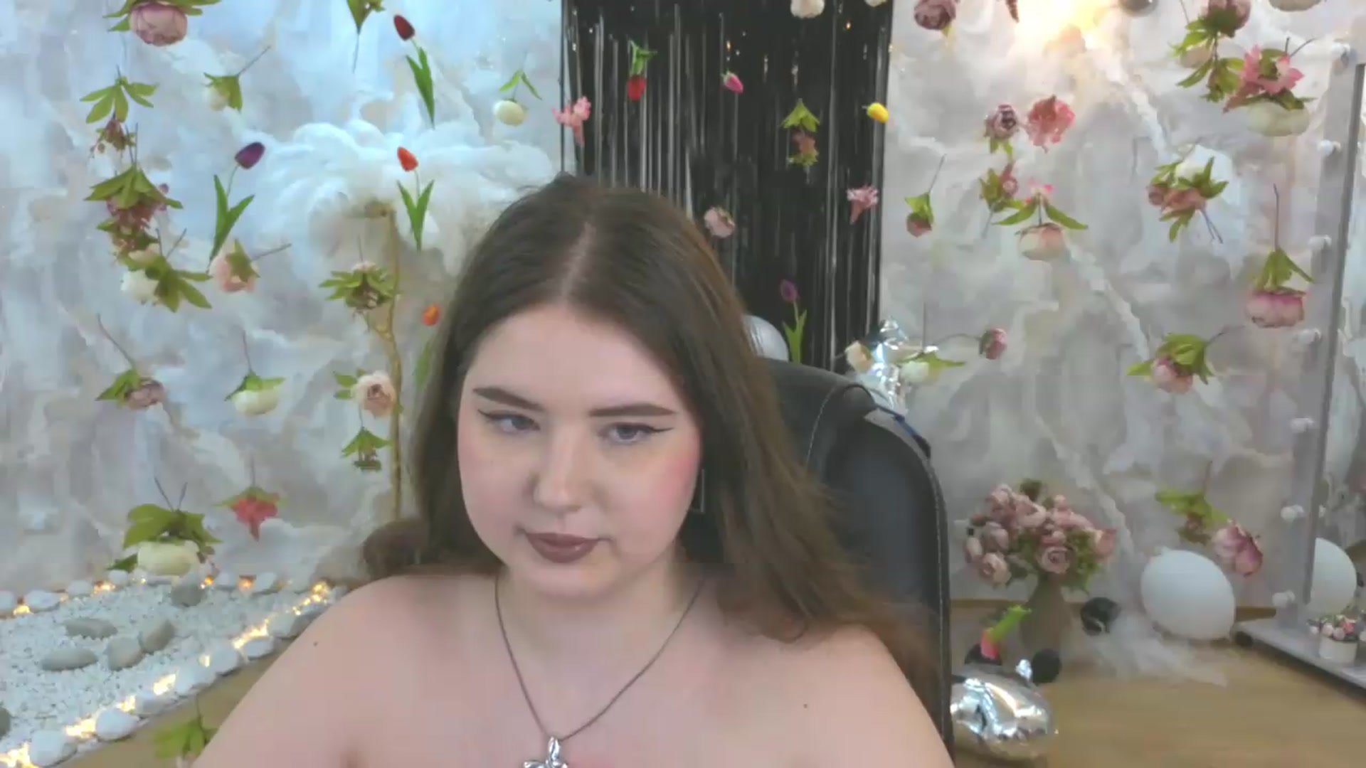 Gallery image thumbnail from EnigmaVeil's myfreecams stream on, 08/05/2026, 10:44 image 10 of 20