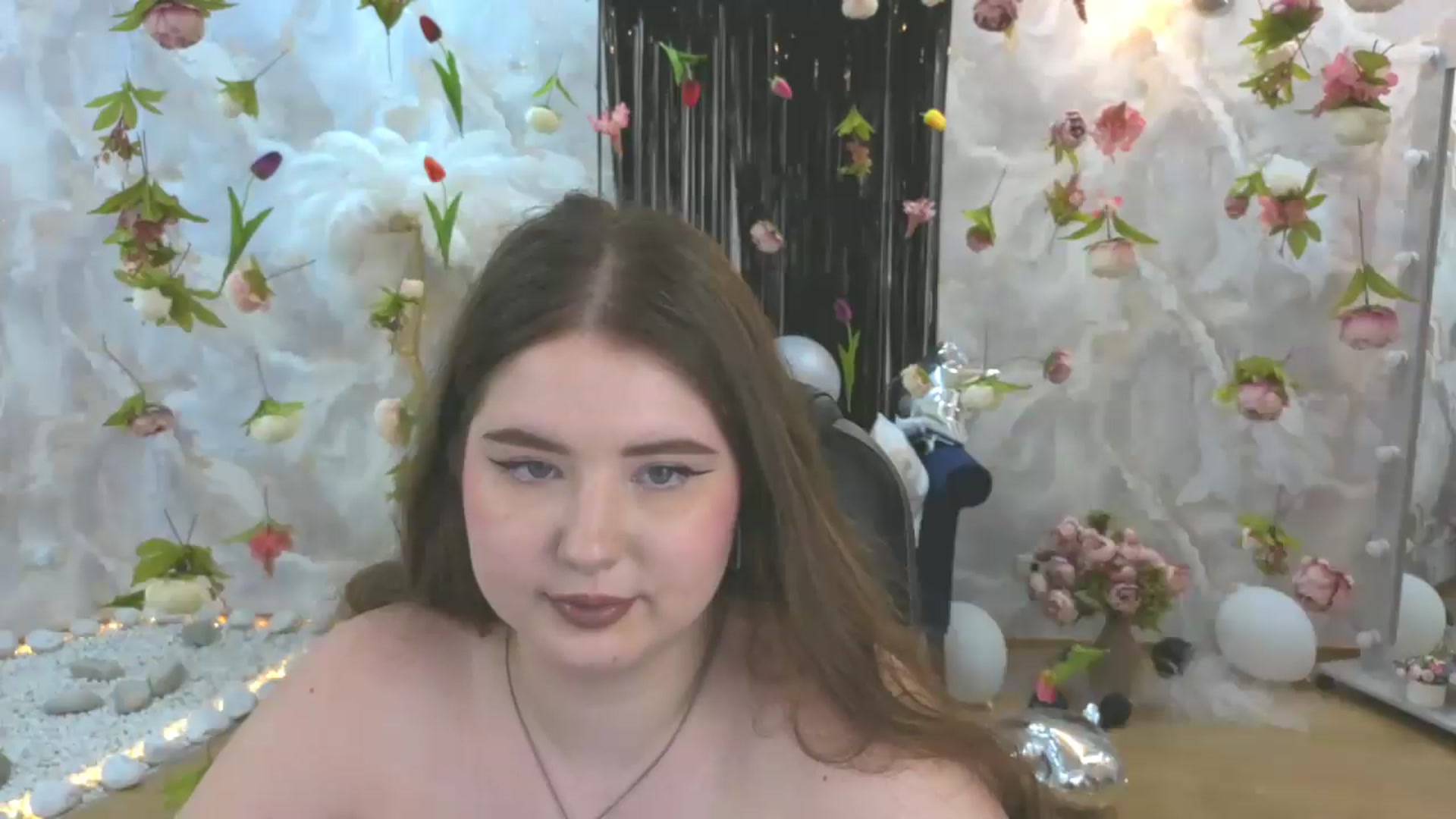Gallery image thumbnail from EnigmaVeil's myfreecams stream on, 08/05/2026, 10:44 image 4 of 20