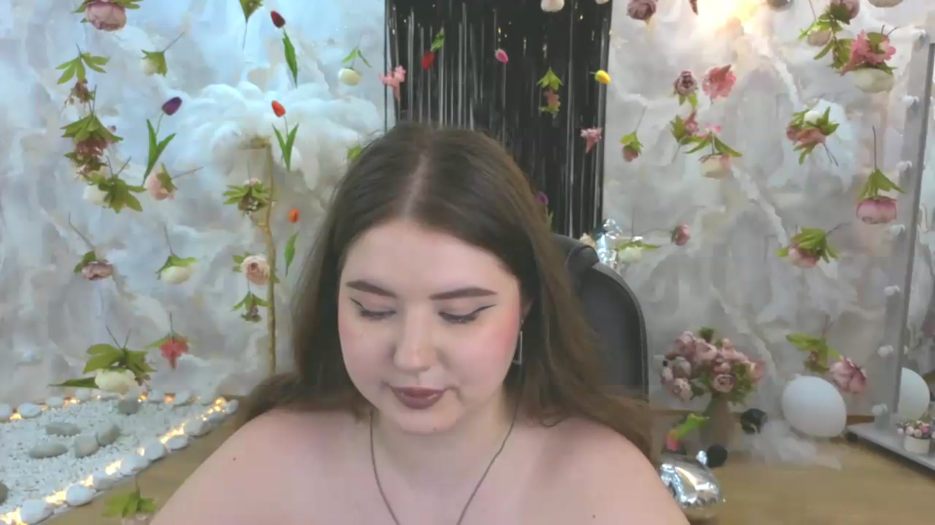 Gallery image thumbnail from EnigmaVeil's myfreecams stream on, 08/05/2026, 10:59 image 9 of 20