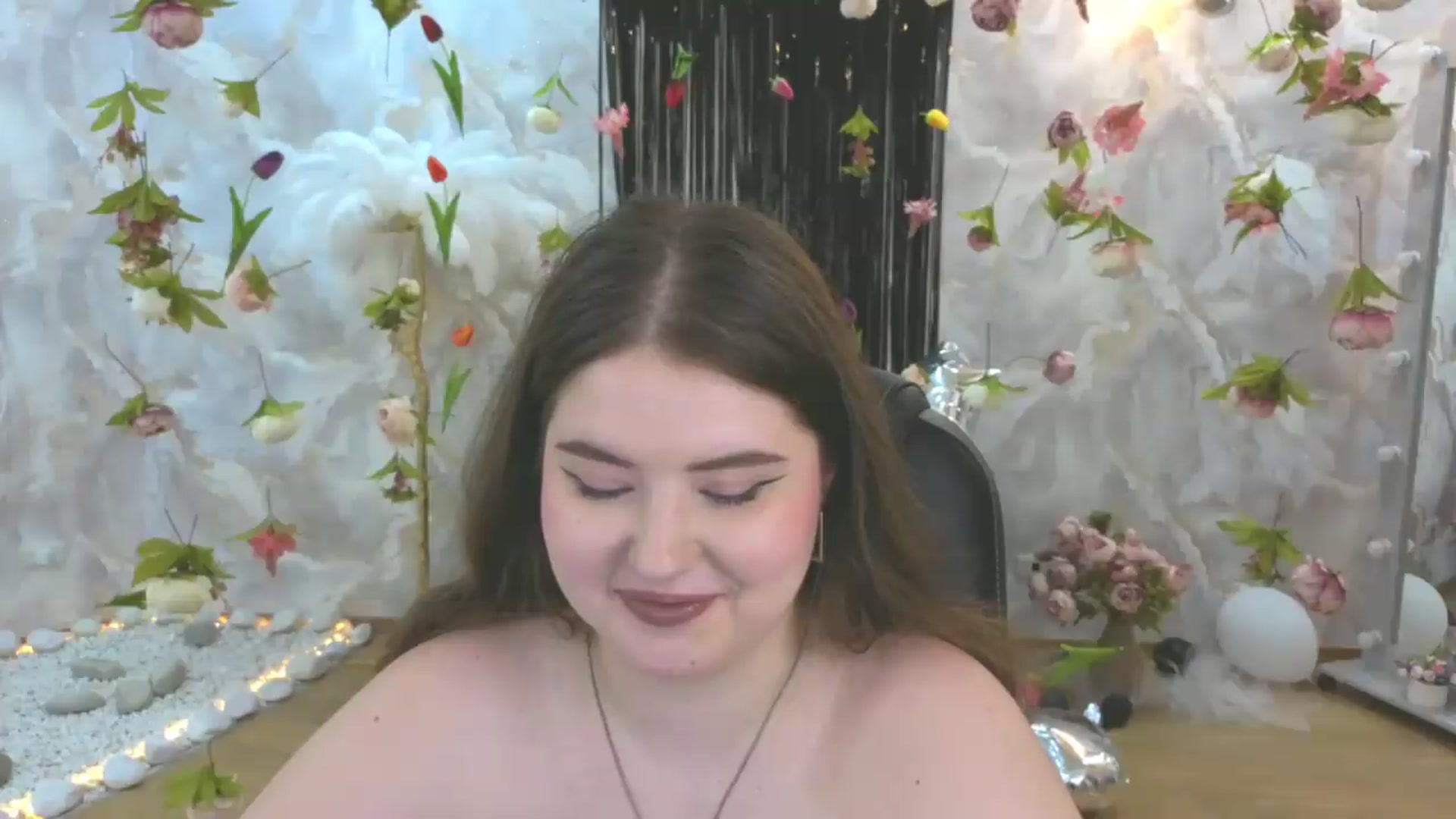 Gallery image thumbnail from EnigmaVeil's myfreecams stream on, 08/05/2026, 10:59 image 6 of 20