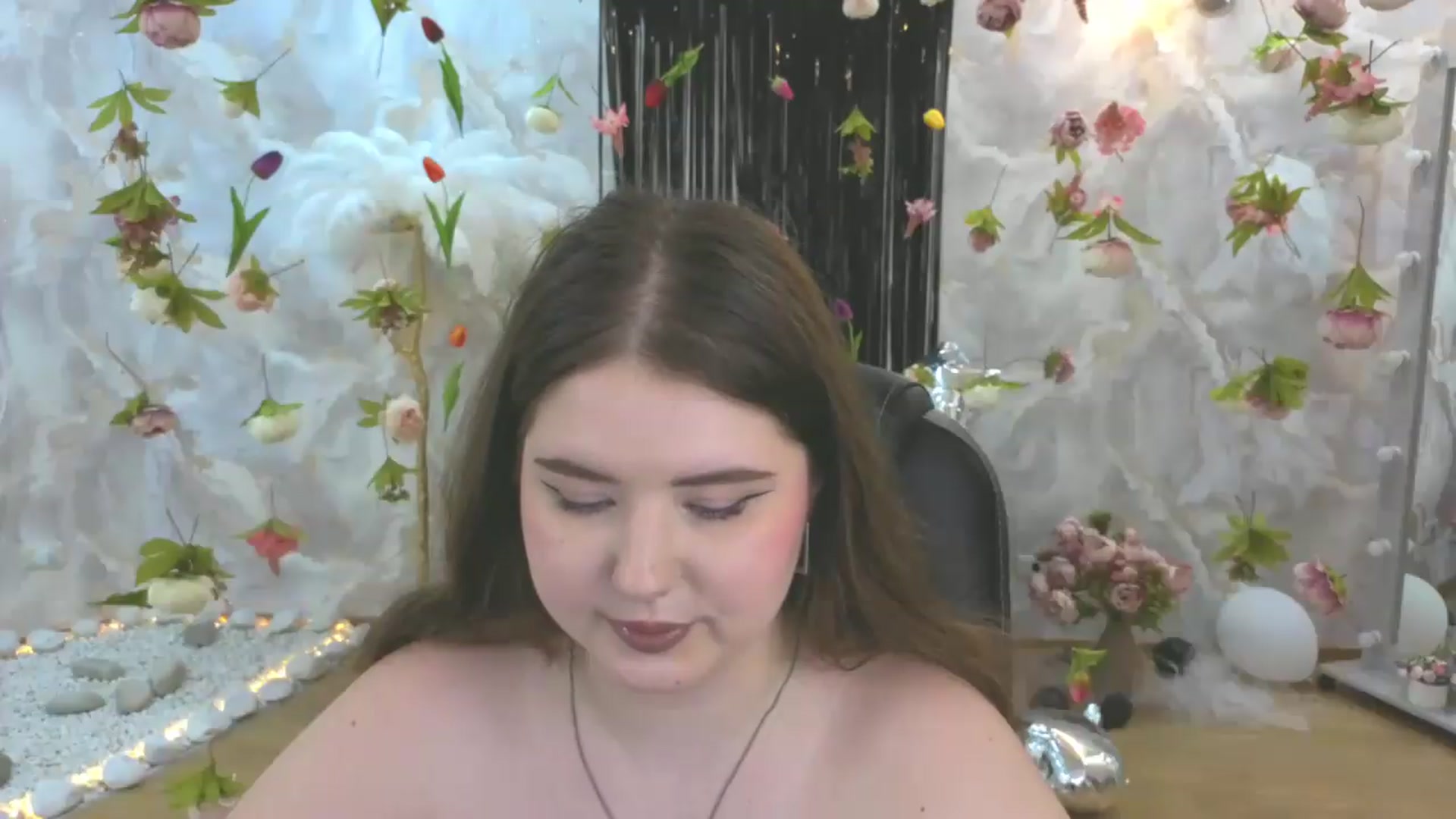 Gallery image thumbnail from EnigmaVeil's myfreecams stream on, 08/05/2026, 10:59 image 10 of 20