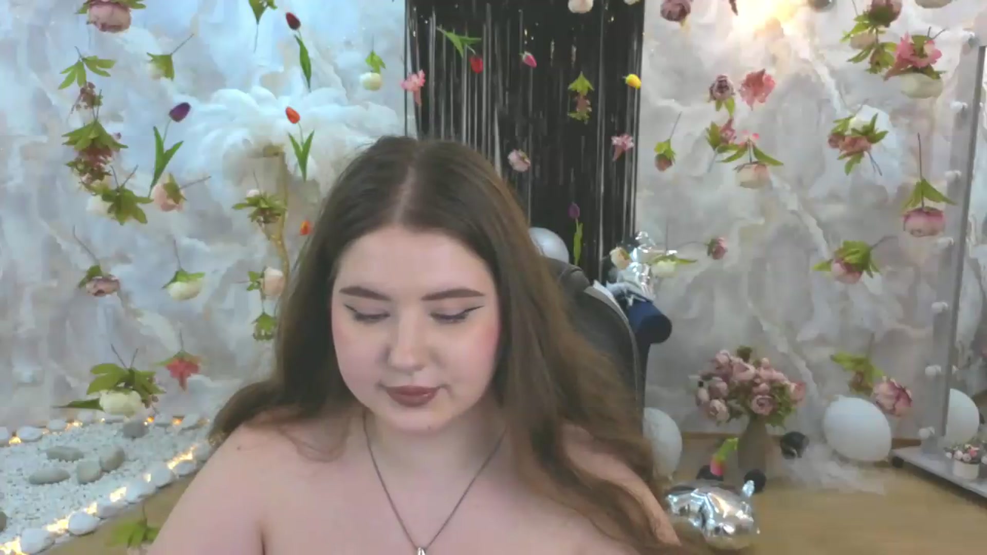 Gallery image thumbnail from EnigmaVeil's myfreecams stream on, 08/05/2026, 11:21 image 20 of 20