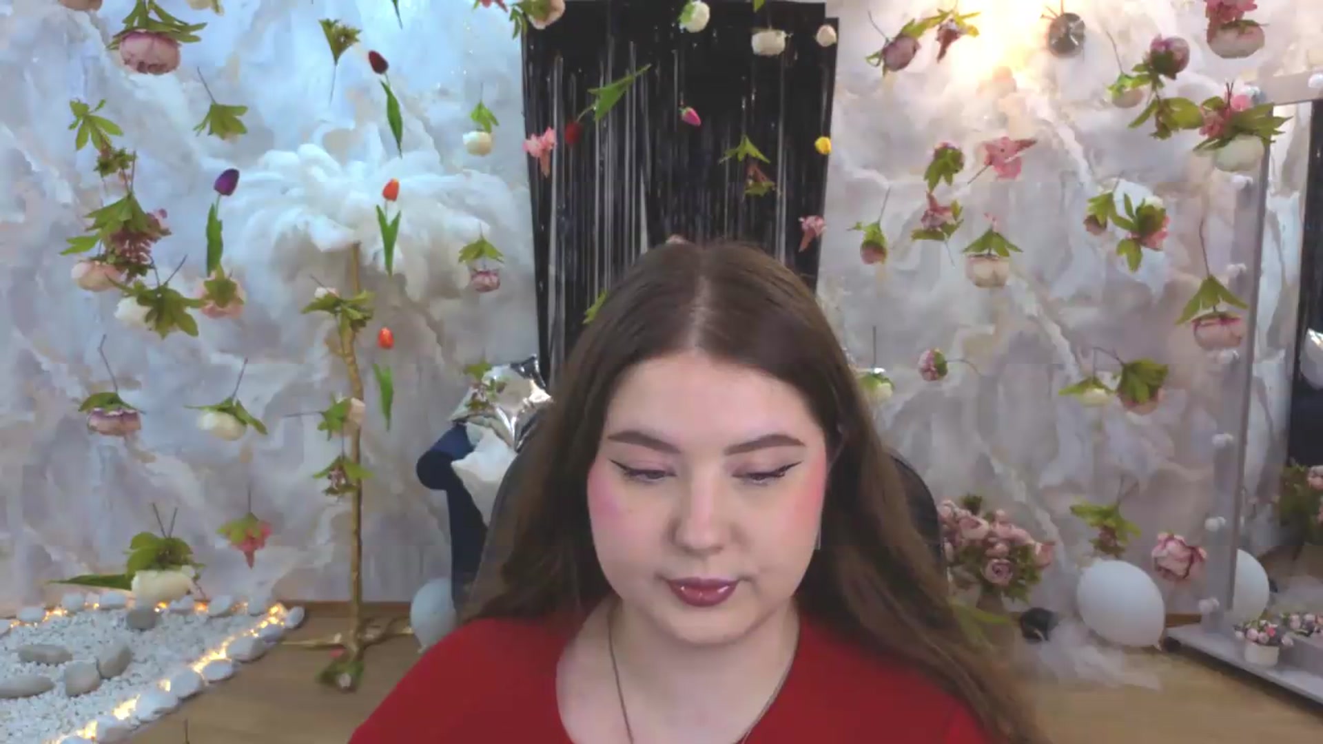 Gallery image thumbnail from EnigmaVeil's myfreecams stream on, 08/06/2026, 21:01 image 18 of 20