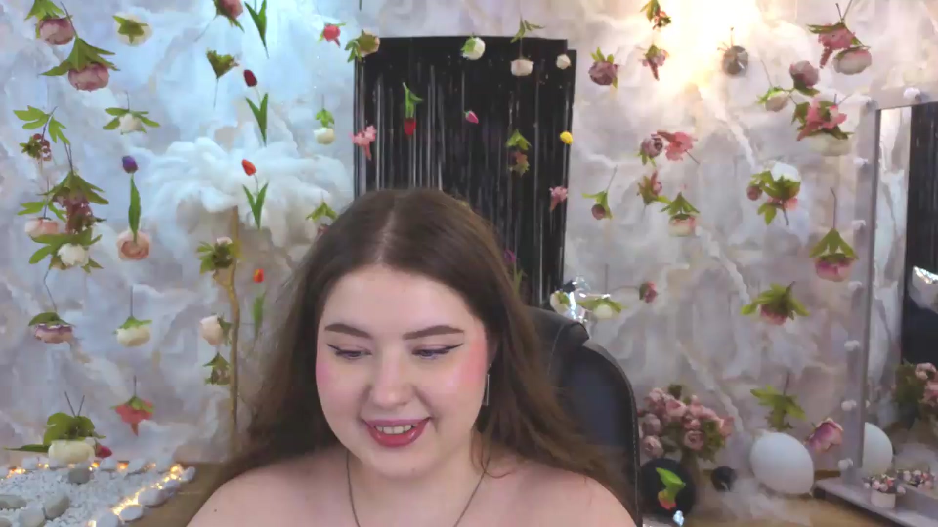 Gallery image thumbnail from EnigmaVeil's myfreecams stream on, 08/06/2026, 23:41 image 2 of 20