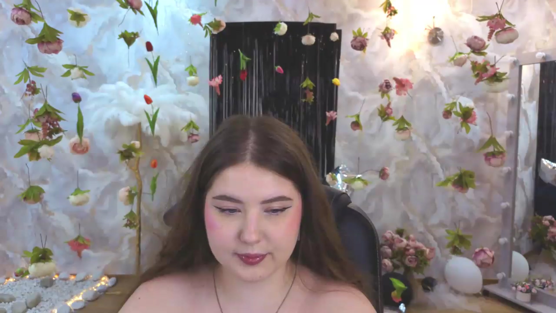 Gallery image thumbnail from EnigmaVeil's myfreecams stream on, 08/06/2026, 23:41 image 17 of 20