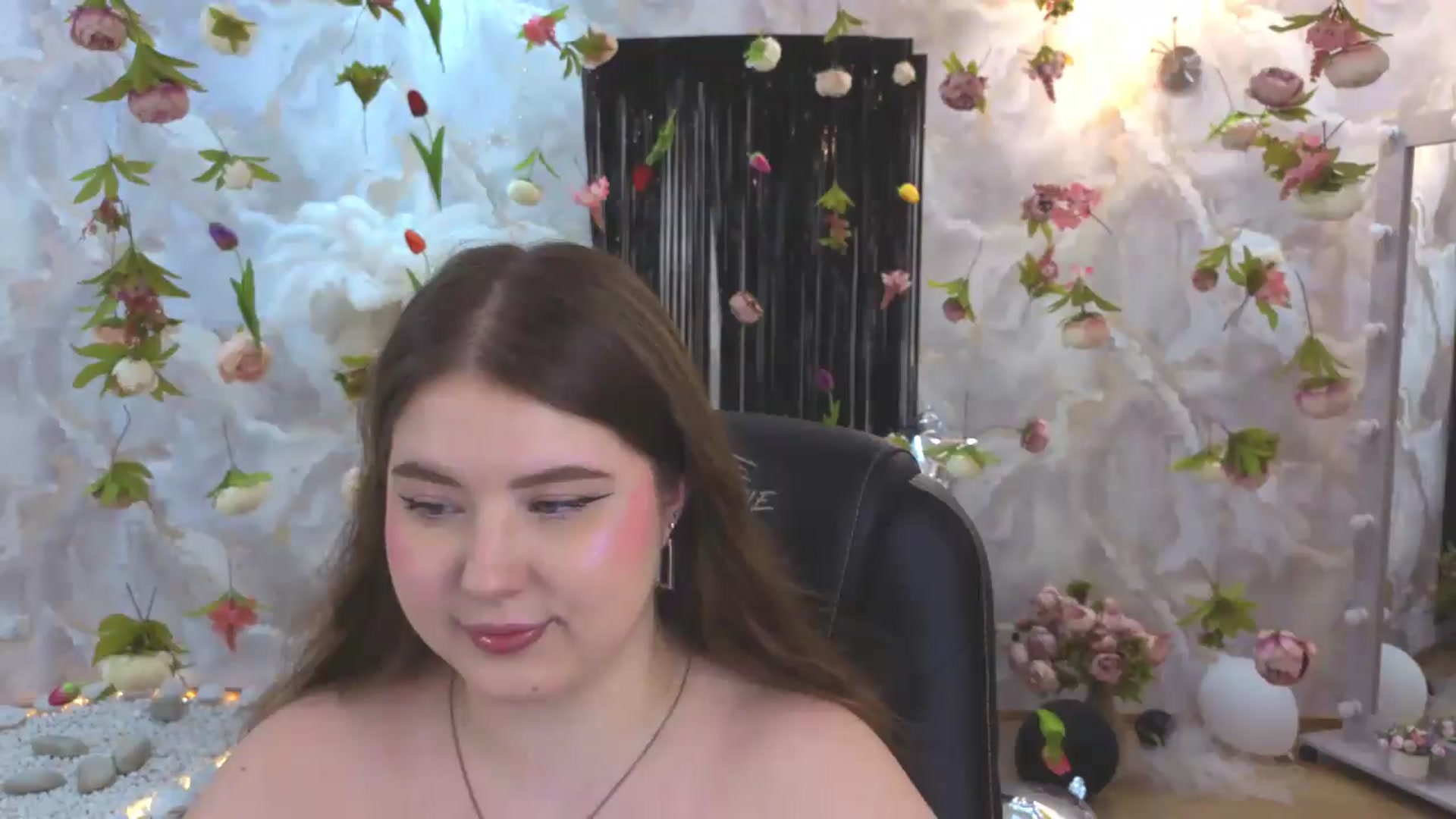 Gallery image thumbnail from EnigmaVeil's myfreecams stream on, 08/07/2026, 01:23 image 20 of 20