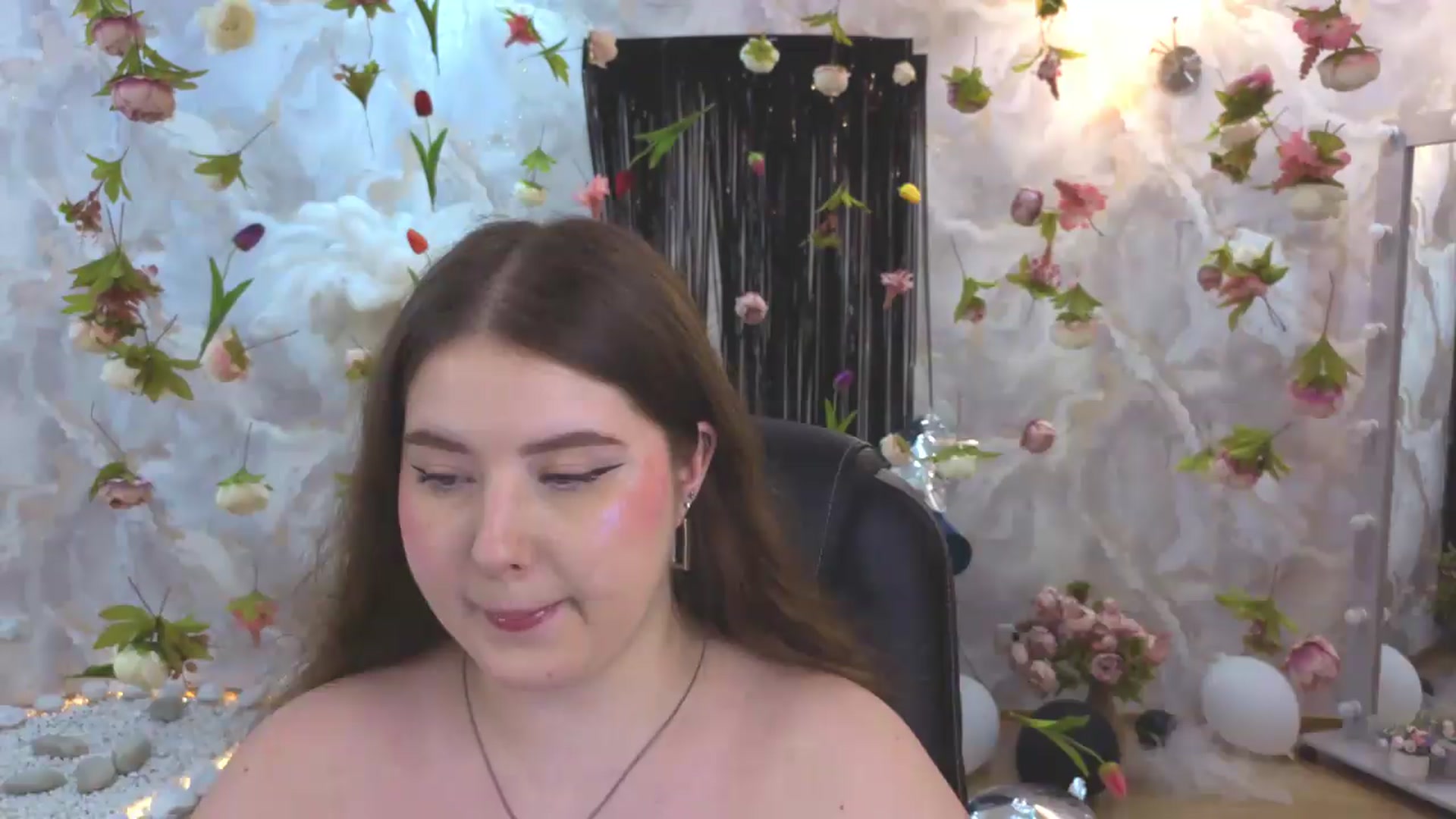 Gallery image thumbnail from EnigmaVeil's myfreecams stream on, 08/07/2026, 01:23 image 16 of 20