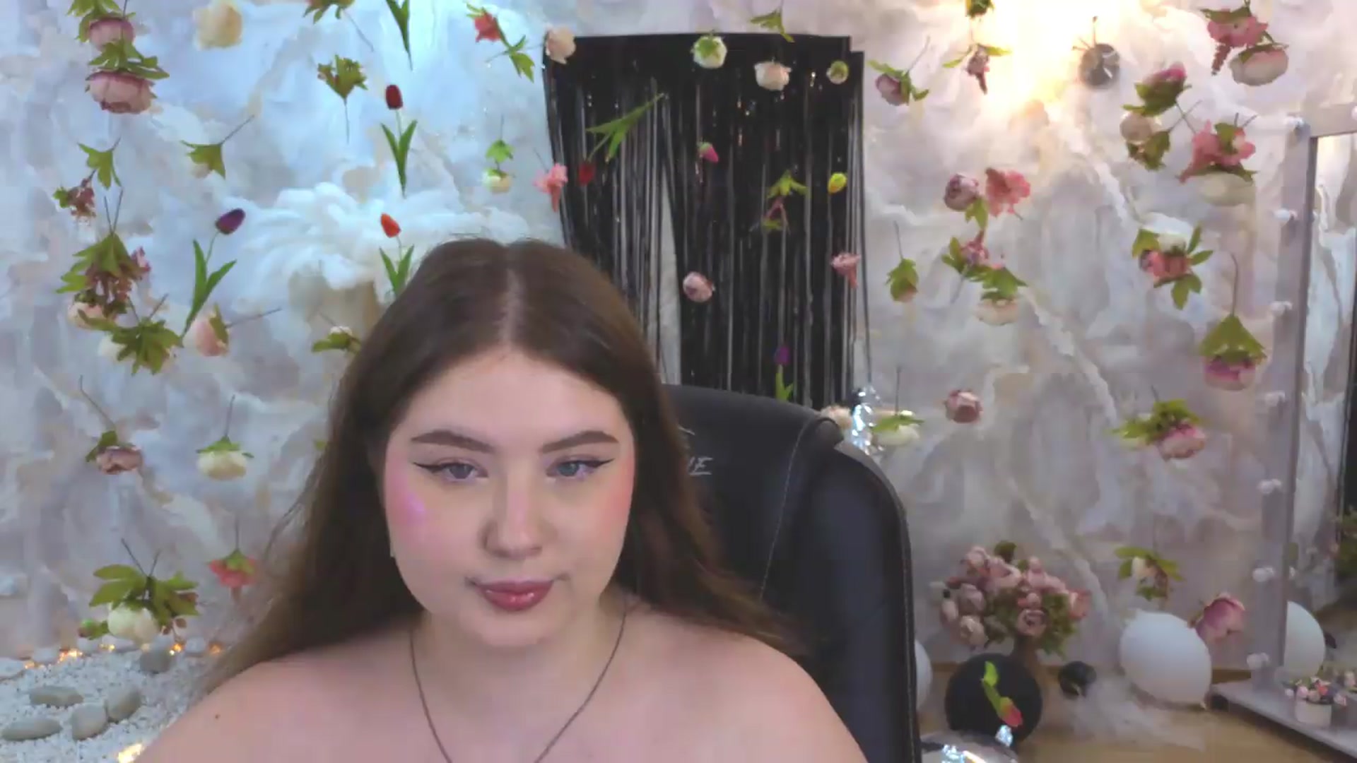 Gallery image thumbnail from EnigmaVeil's myfreecams stream on, 08/07/2026, 01:23 image 17 of 20