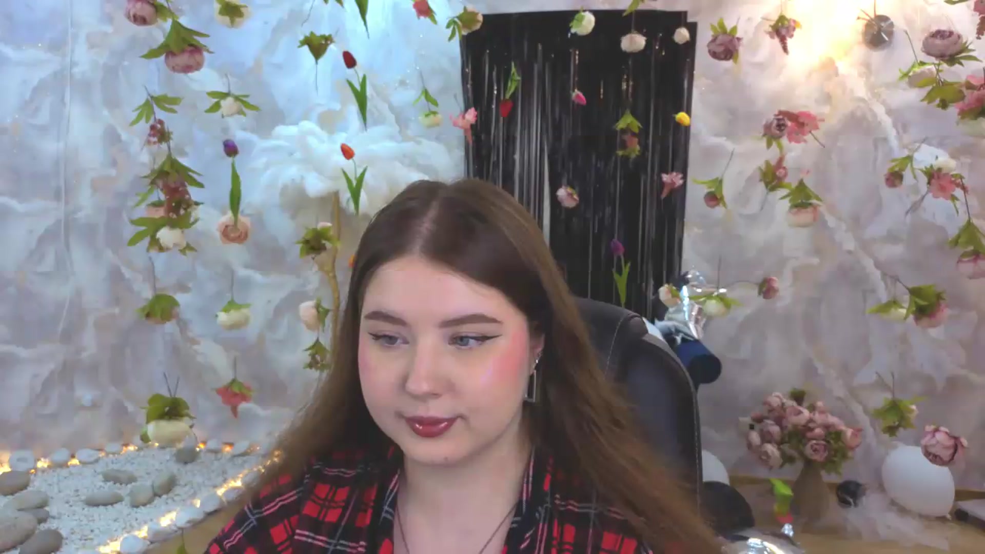 Gallery image thumbnail from EnigmaVeil's myfreecams stream on, 08/07/2026, 02:57 image 3 of 20