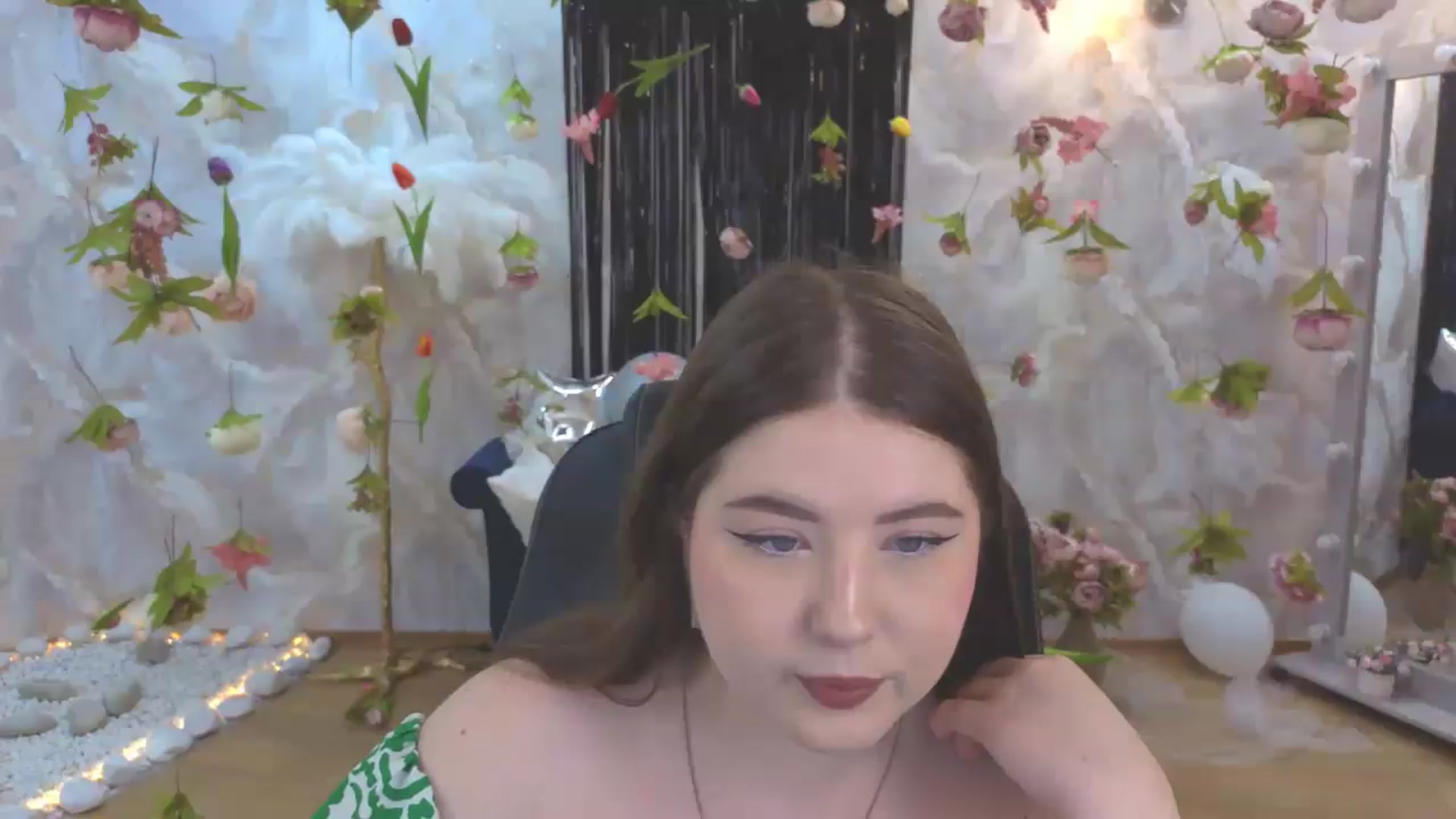 Gallery image thumbnail from EnigmaVeil's myfreecams stream on, 08/07/2026, 19:03 image 11 of 20