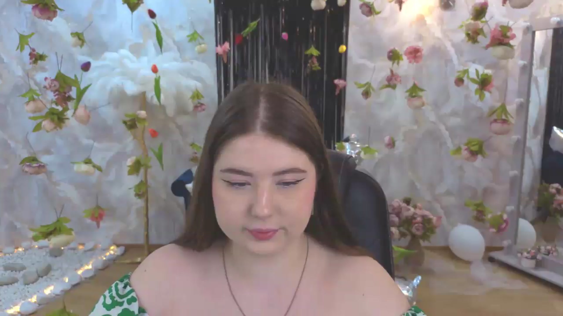 Gallery image thumbnail from EnigmaVeil's myfreecams stream on, 08/07/2026, 19:03 image 2 of 20