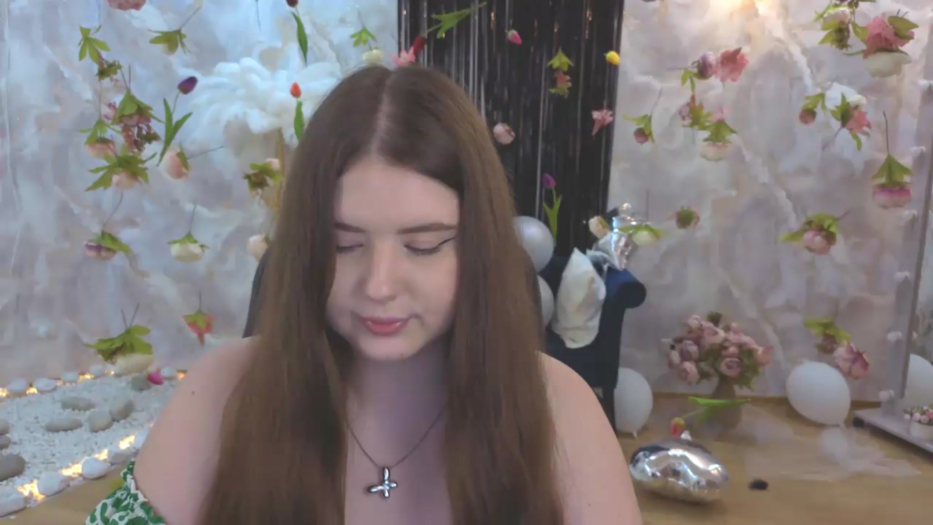 Gallery image thumbnail from EnigmaVeil's myfreecams stream on, 08/08/2026, 01:02 image 15 of 20