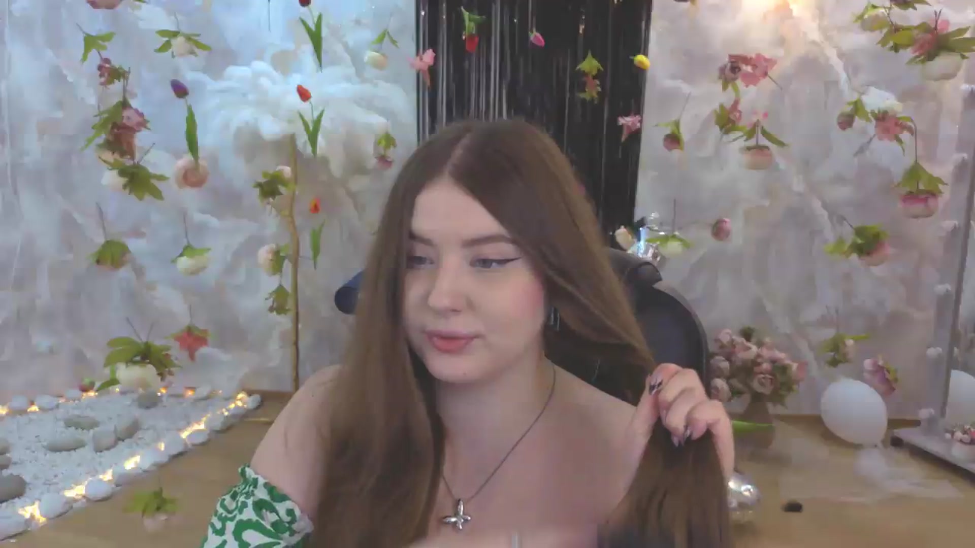 Gallery image thumbnail from EnigmaVeil's myfreecams stream on, 08/08/2026, 01:02 image 9 of 20