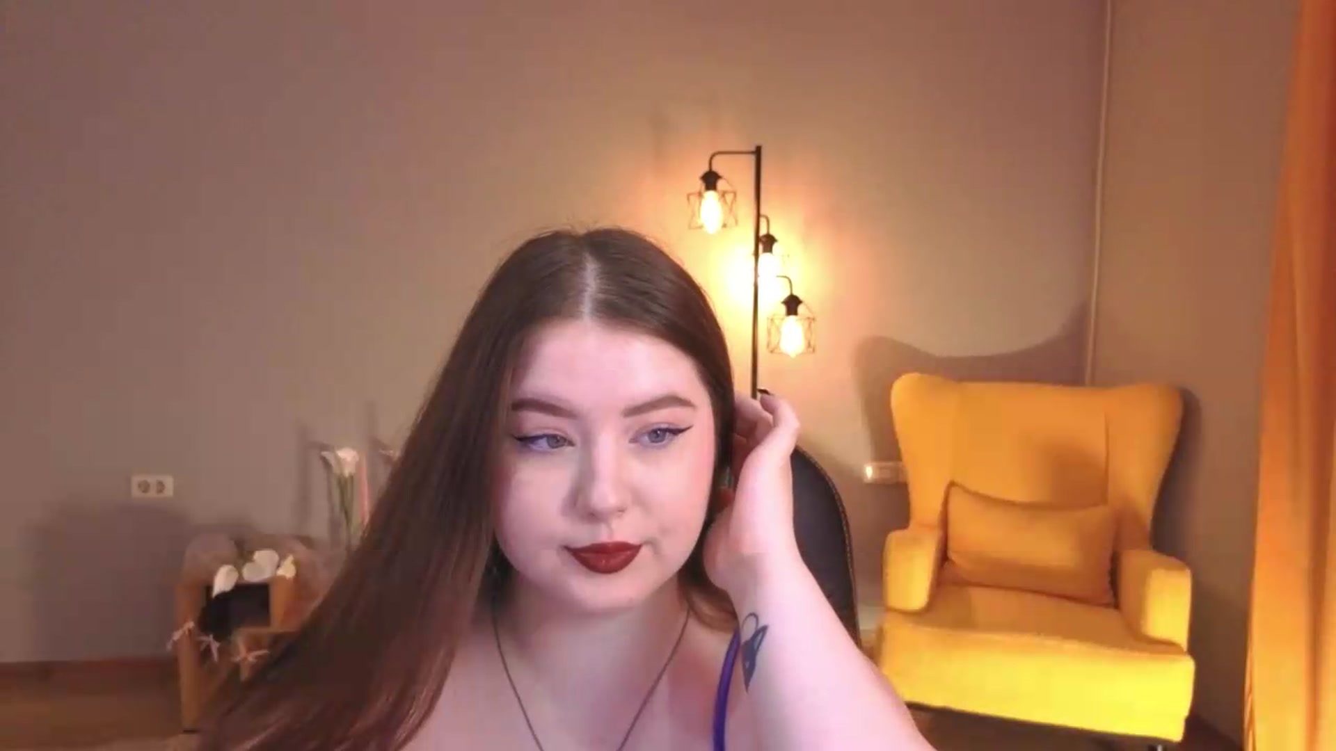 Gallery image thumbnail from EnigmaVeil's myfreecams stream on, 08/08/2026, 18:46 image 18 of 20