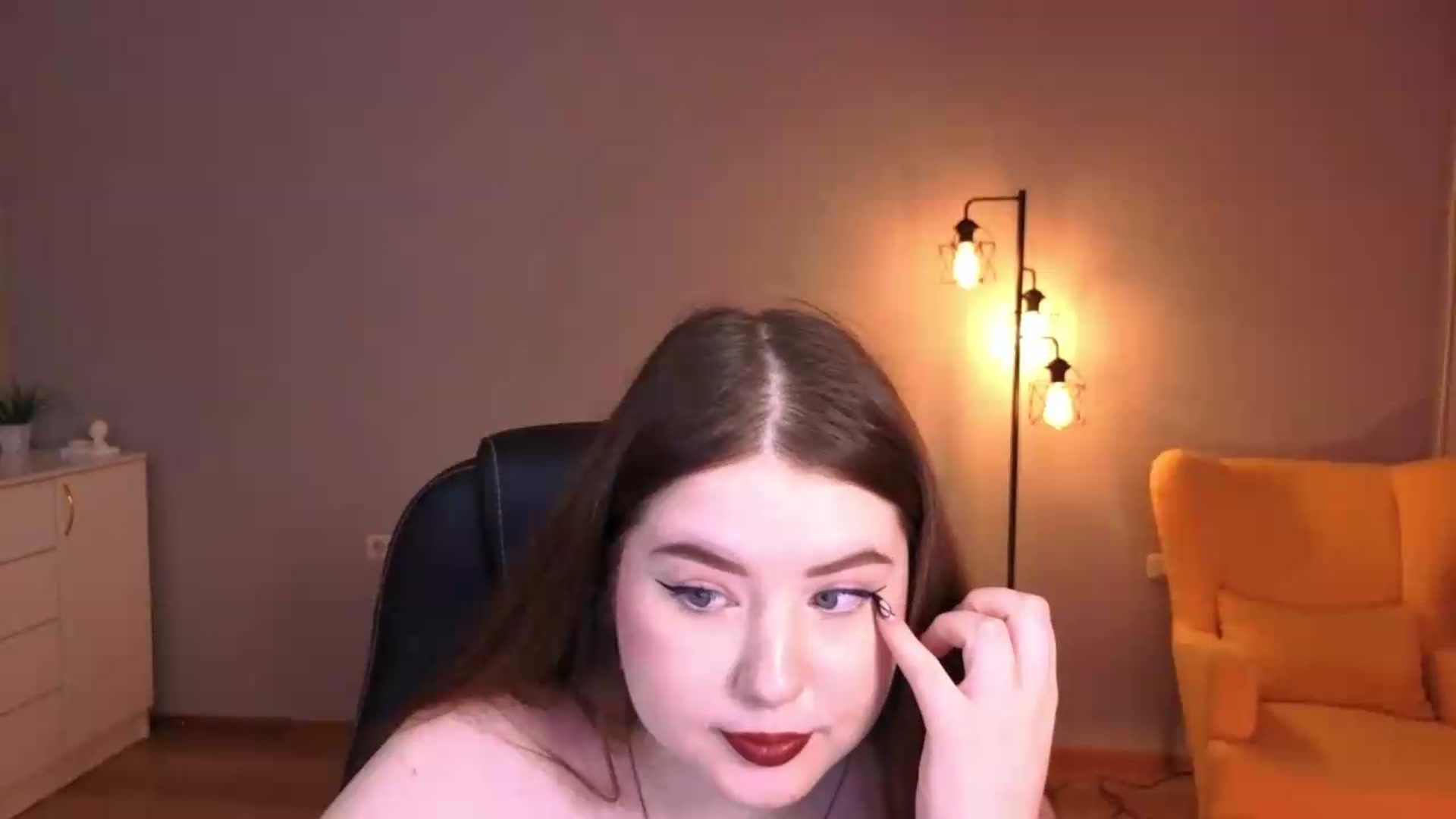 Gallery image thumbnail from EnigmaVeil's myfreecams stream on, 08/08/2026, 23:31 image 19 of 20