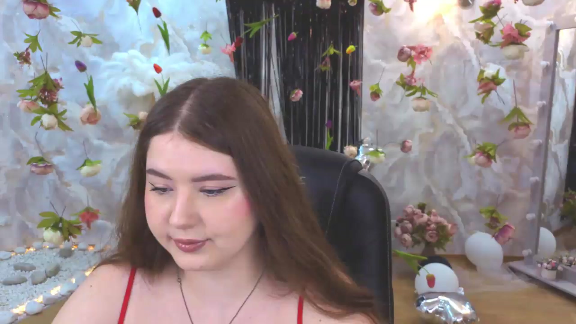 Gallery image thumbnail from EnigmaVeil's myfreecams stream on, 08/09/2026, 19:48 image 7 of 20