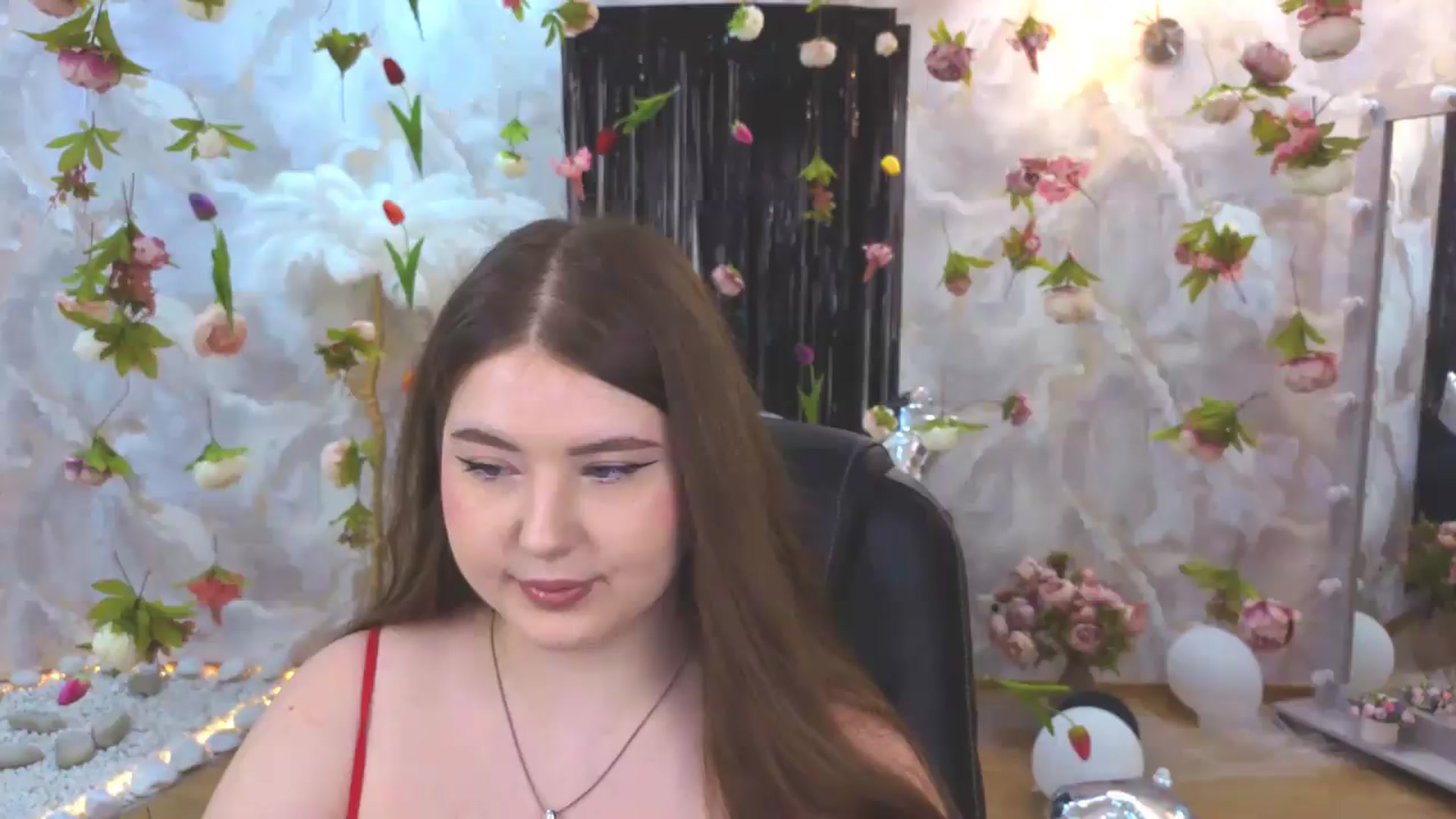 Gallery image thumbnail from EnigmaVeil's myfreecams stream on, 08/09/2026, 21:09 image 1 of 20