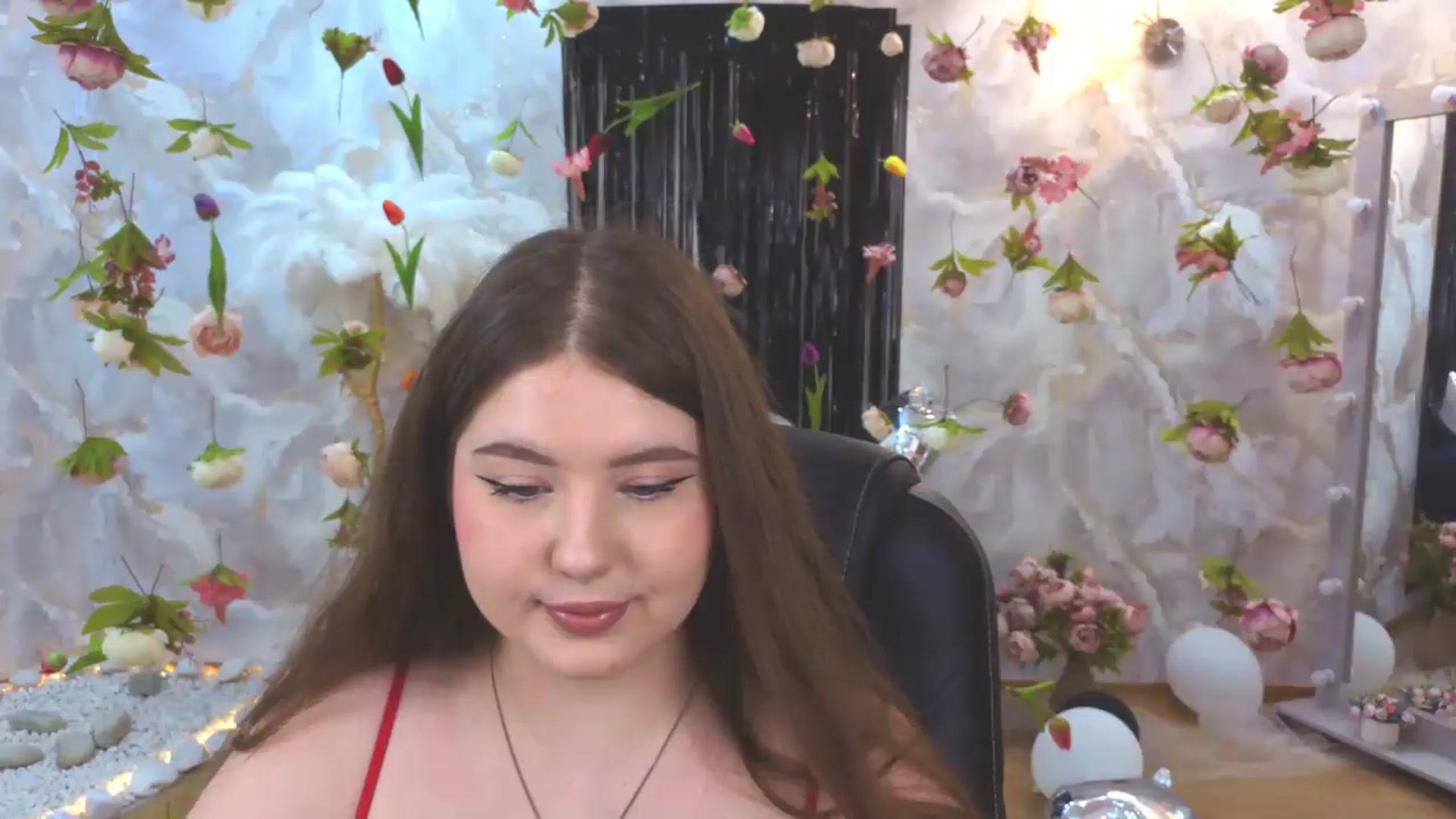 Gallery image thumbnail from EnigmaVeil's myfreecams stream on, 08/09/2026, 21:09 image 7 of 20