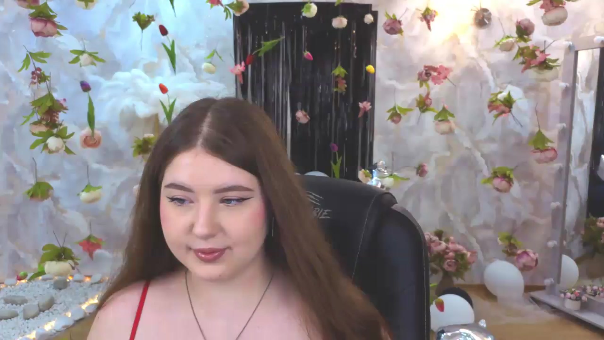 Gallery image thumbnail from EnigmaVeil's myfreecams stream on, 08/09/2026, 21:09 image 6 of 20