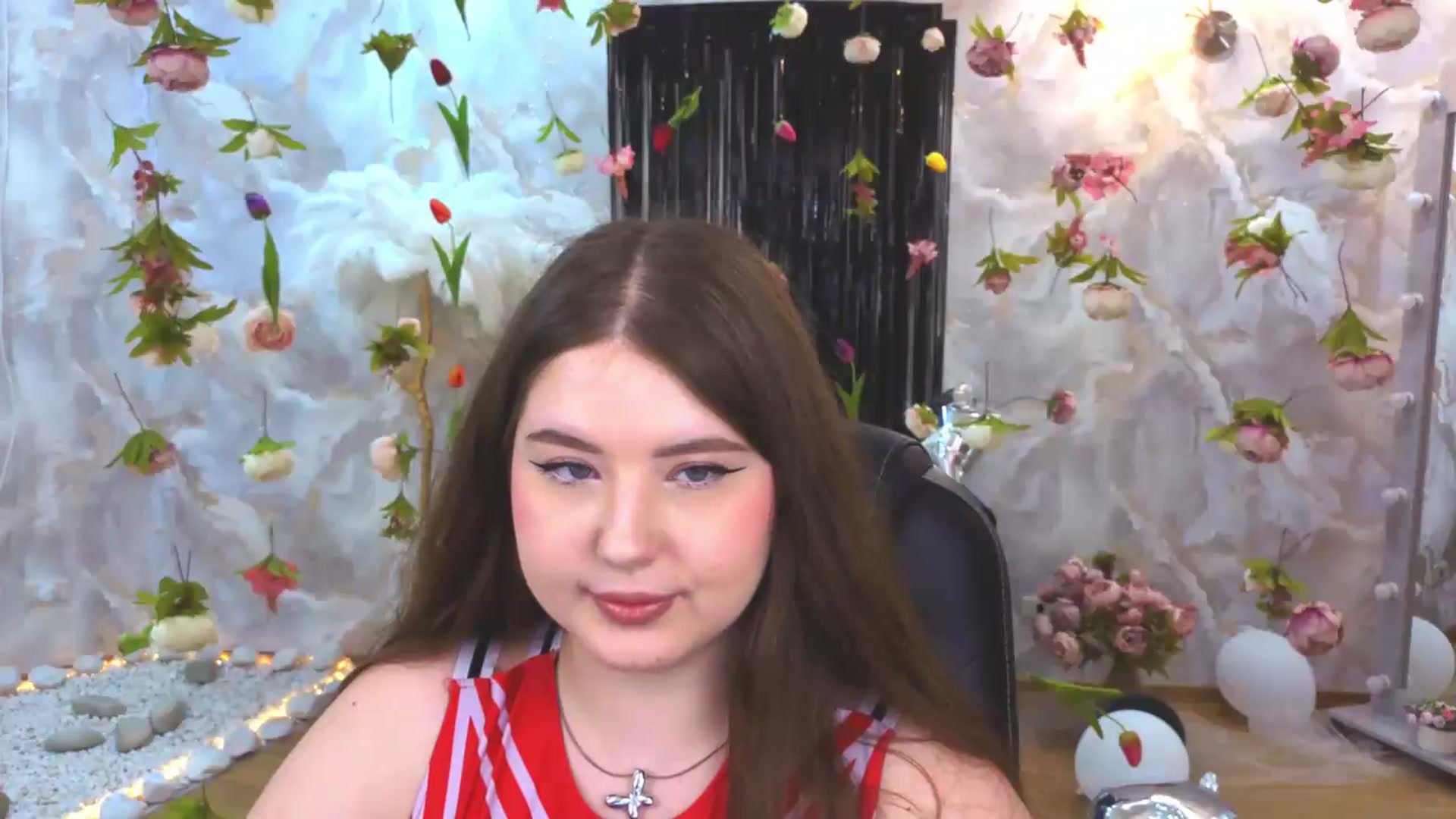 Gallery image thumbnail from EnigmaVeil's myfreecams stream on, 08/09/2026, 21:45 image 19 of 20