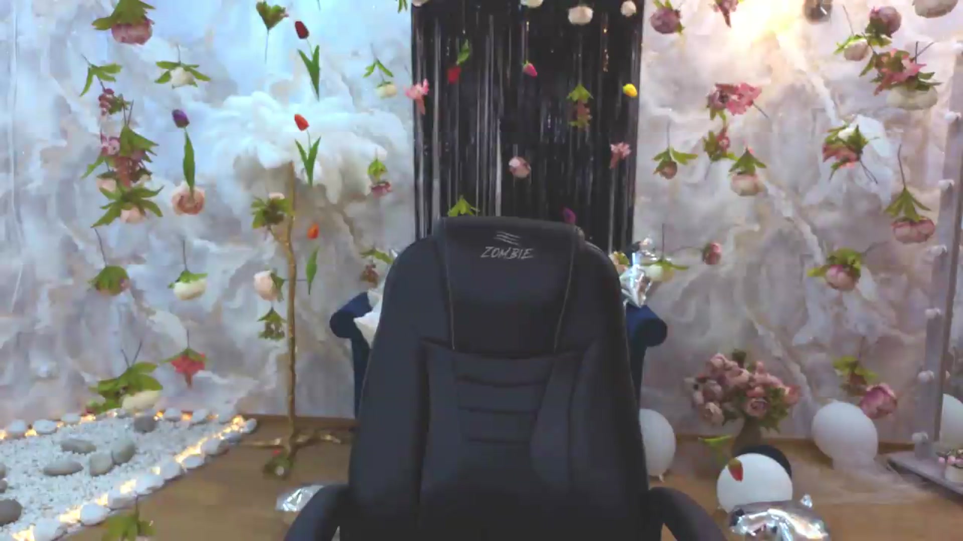 Gallery image thumbnail from EnigmaVeil's myfreecams stream on, 08/09/2026, 21:45 image 6 of 20