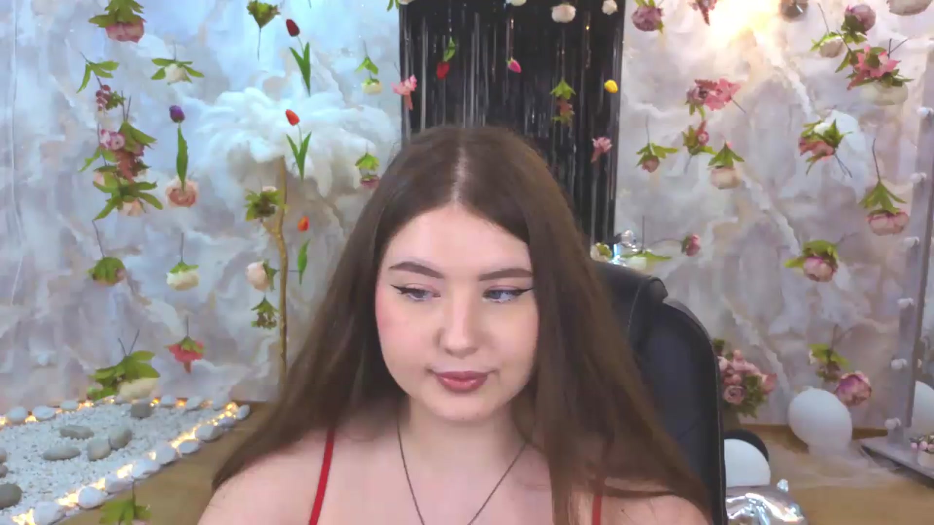 Gallery image thumbnail from EnigmaVeil's myfreecams stream on, 08/09/2026, 21:45 image 2 of 20
