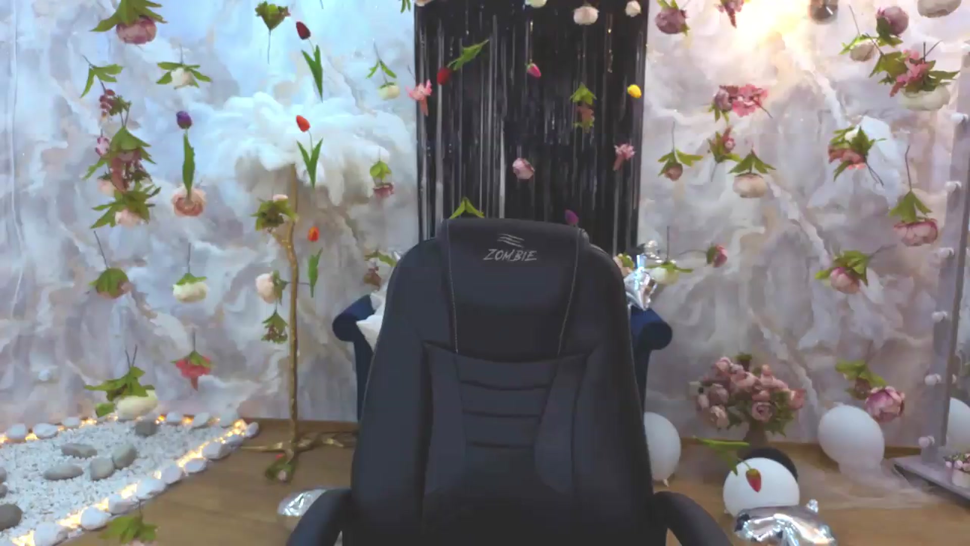 Gallery image thumbnail from EnigmaVeil's myfreecams stream on, 08/09/2026, 21:45 image 7 of 20