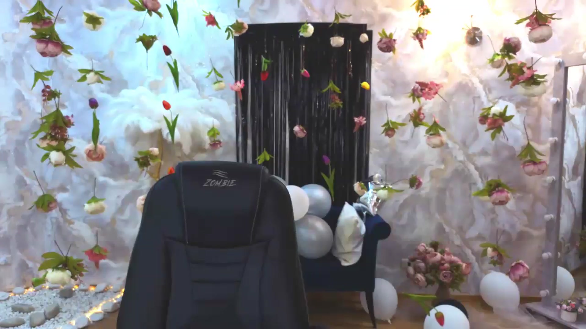 Gallery image thumbnail from EnigmaVeil's myfreecams stream on, 08/09/2026, 22:13 image 3 of 20