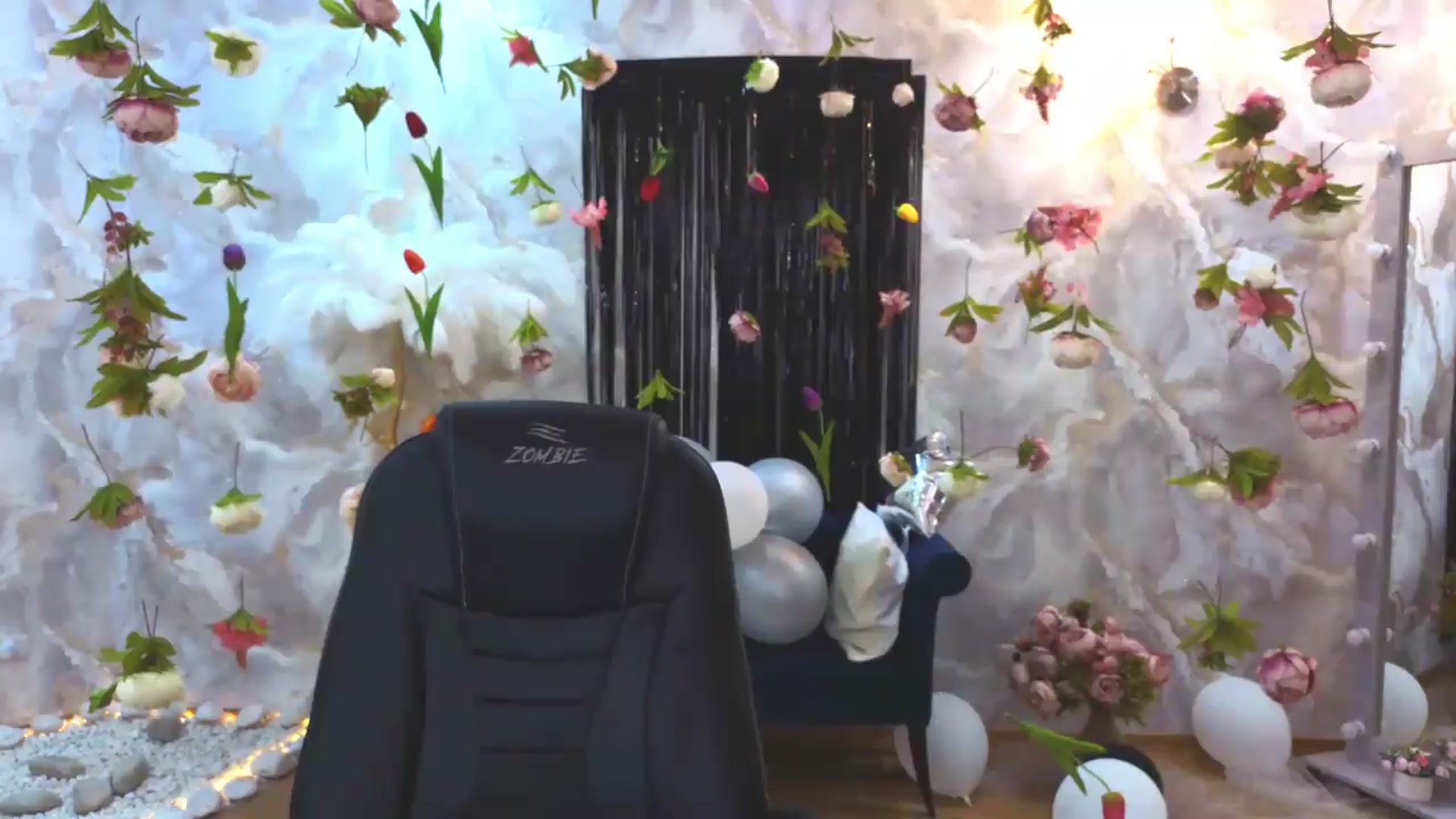 Gallery image thumbnail from EnigmaVeil's myfreecams stream on, 08/09/2026, 22:13 image 4 of 20