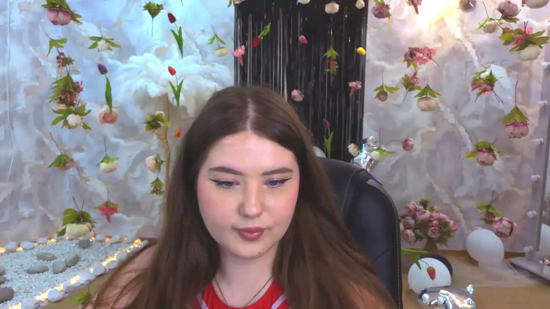 Gallery image thumbnail from EnigmaVeil's myfreecams stream on, 08/10/2026, 04:04 image 11 of 20