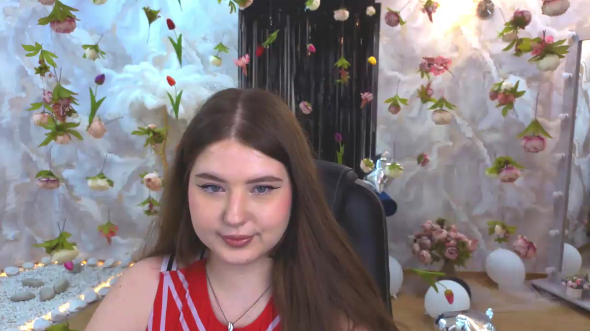 Gallery image thumbnail from EnigmaVeil's myfreecams stream on, 08/10/2026, 04:04 image 17 of 20