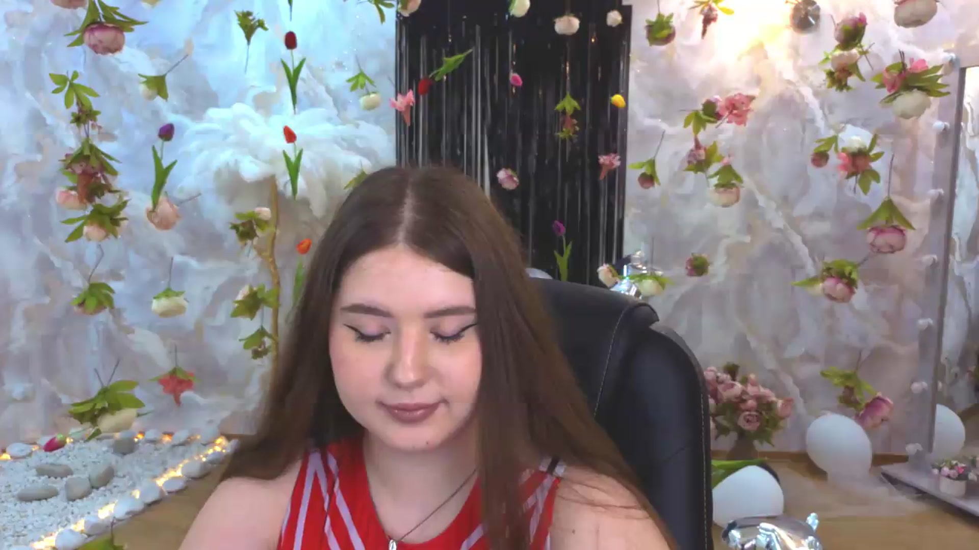 Gallery image thumbnail from EnigmaVeil's myfreecams stream on, 08/10/2026, 04:37 image 5 of 20